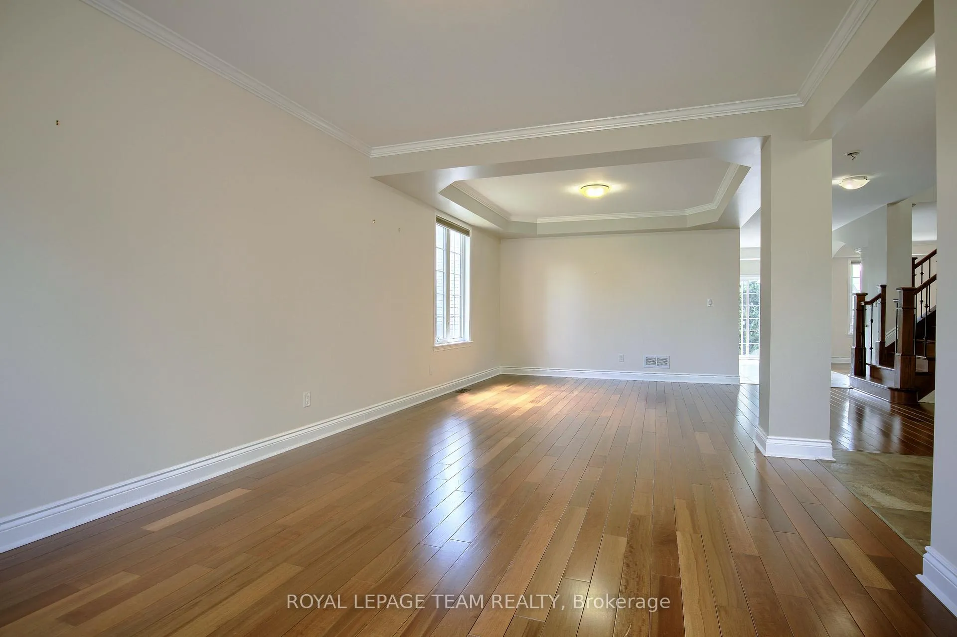 Photo 5 of 184 Cheyenne Way, Ottawa, Barrhaven - Stonebridge — HOMEH