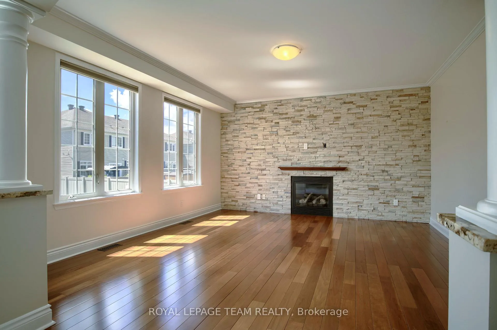 Photo 11 of 184 Cheyenne Way, Ottawa, Barrhaven - Stonebridge — HOMEH