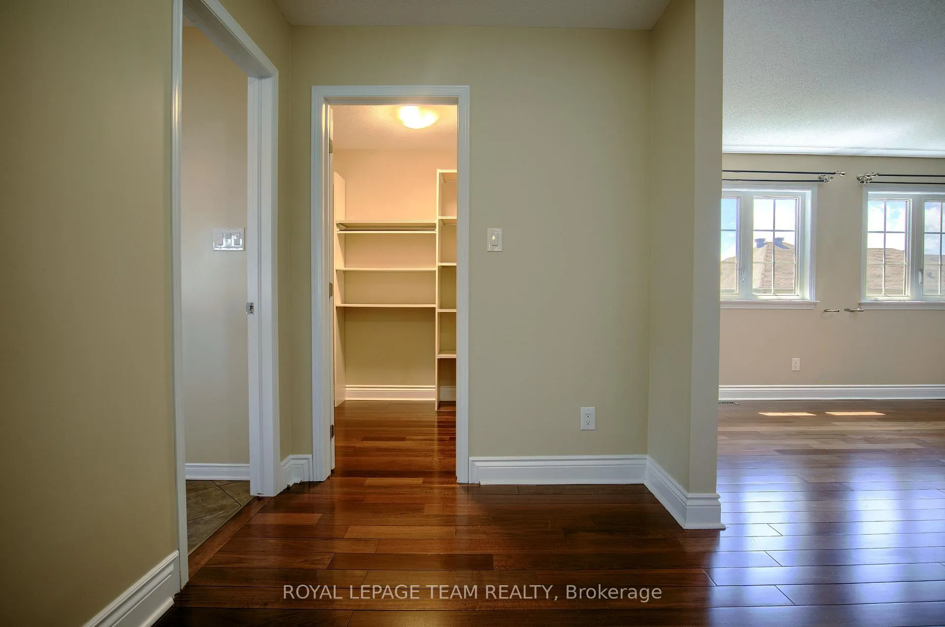 Photo 13 of 184 Cheyenne Way, Ottawa, Barrhaven - Stonebridge — HOMEH