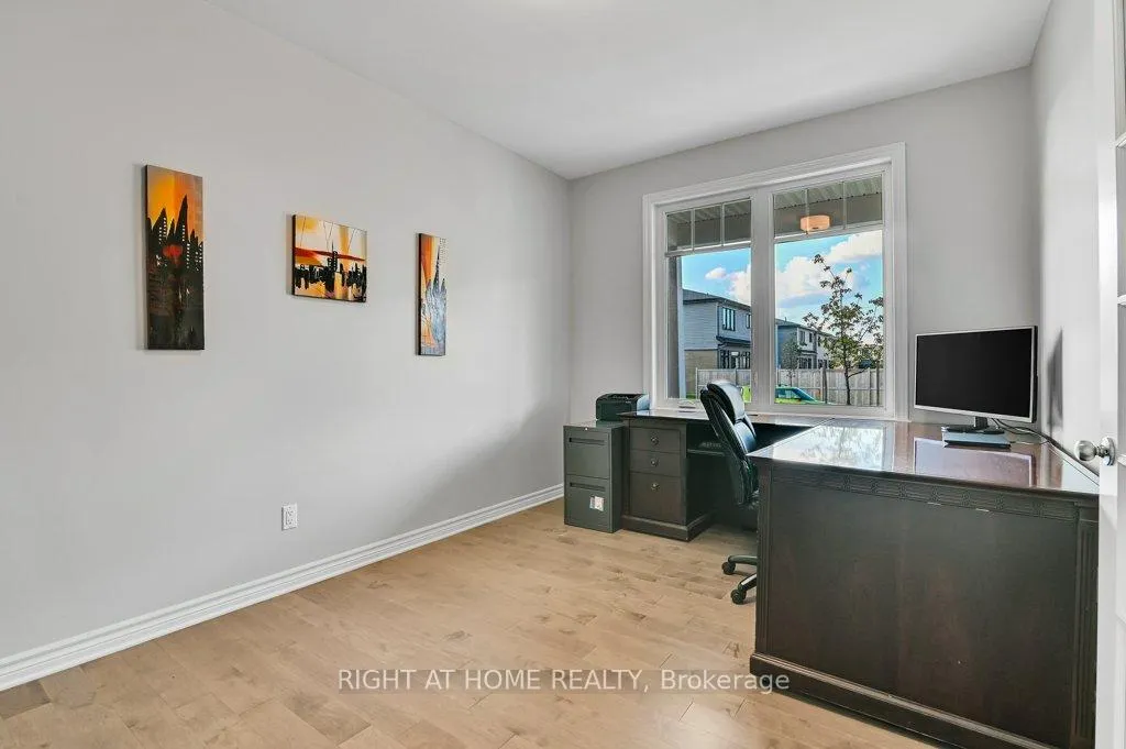 Photo 4 of 844 Snowdrop Crescent, Ottawa, Blossom Park/Kemp Park/Findlay Creek — HOMEH