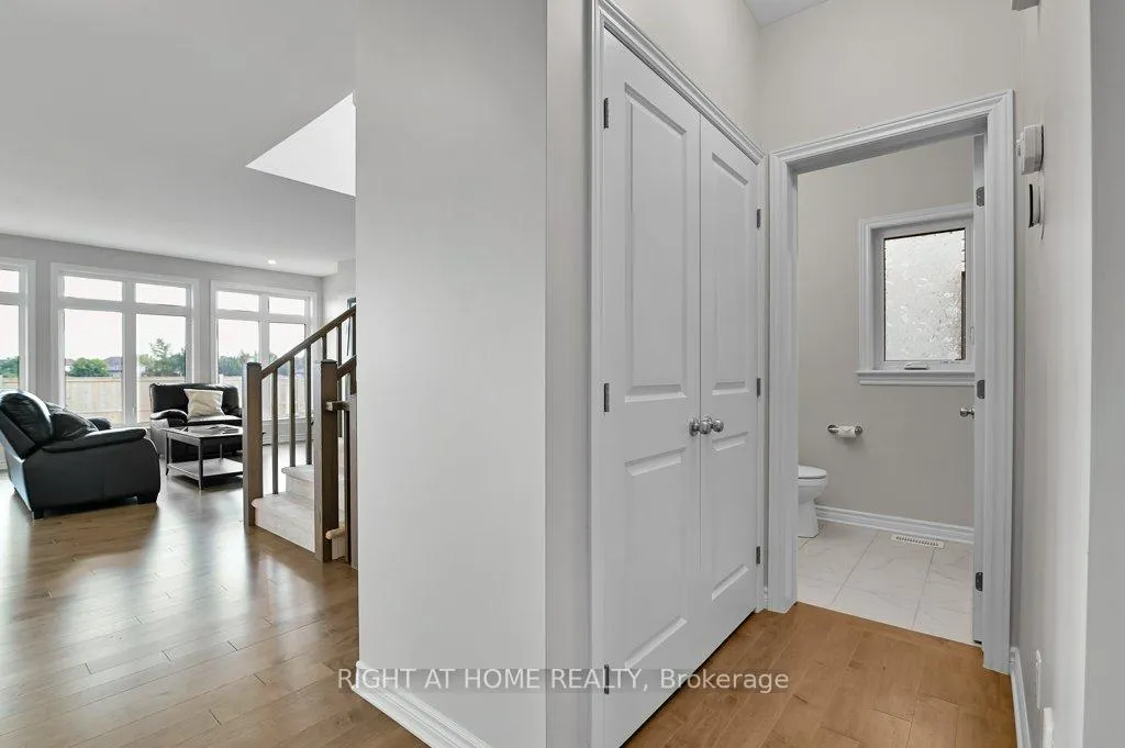 Photo 6 of 844 Snowdrop Crescent, Ottawa, Blossom Park/Kemp Park/Findlay Creek — HOMEH