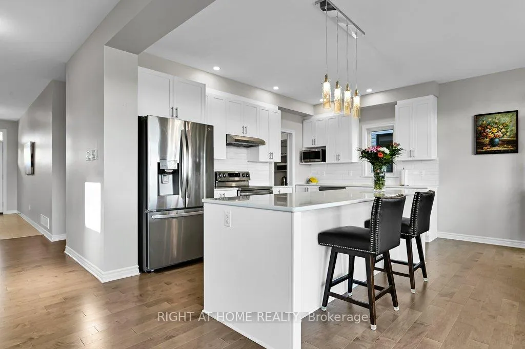 Photo 8 of 844 Snowdrop Crescent, Ottawa, Blossom Park/Kemp Park/Findlay Creek — HOMEH