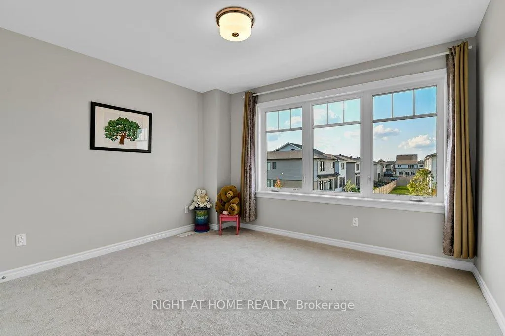 Photo 12 of 844 Snowdrop Crescent, Ottawa, Blossom Park/Kemp Park/Findlay Creek — HOMEH