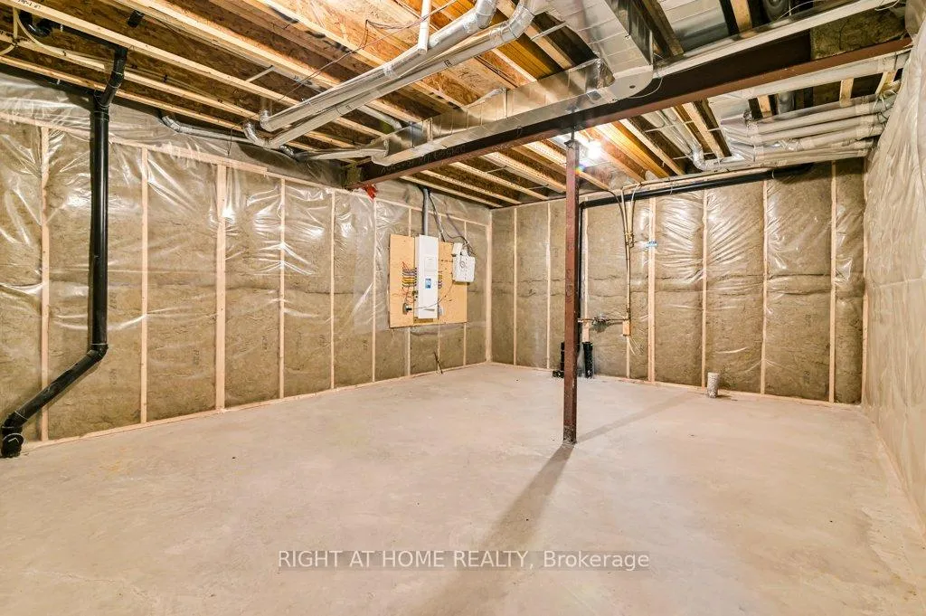 Photo 18 of 844 Snowdrop Crescent, Ottawa, Blossom Park/Kemp Park/Findlay Creek — HOMEH