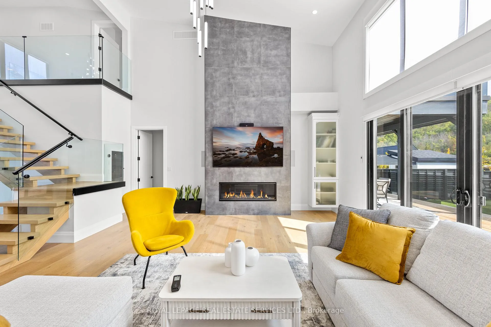 Photo 11 of 118 Barton Boulevard, Blue Mountains — HOMEH