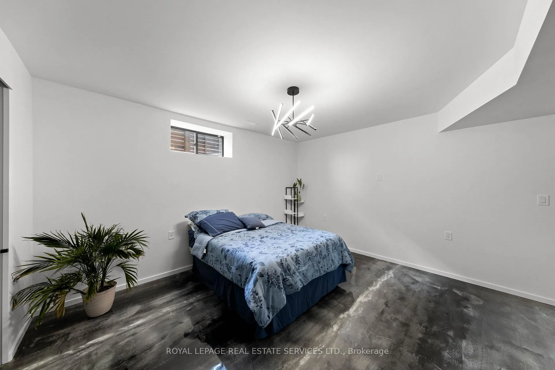 Photo 37 of 118 Barton Boulevard, Blue Mountains — HOMEH