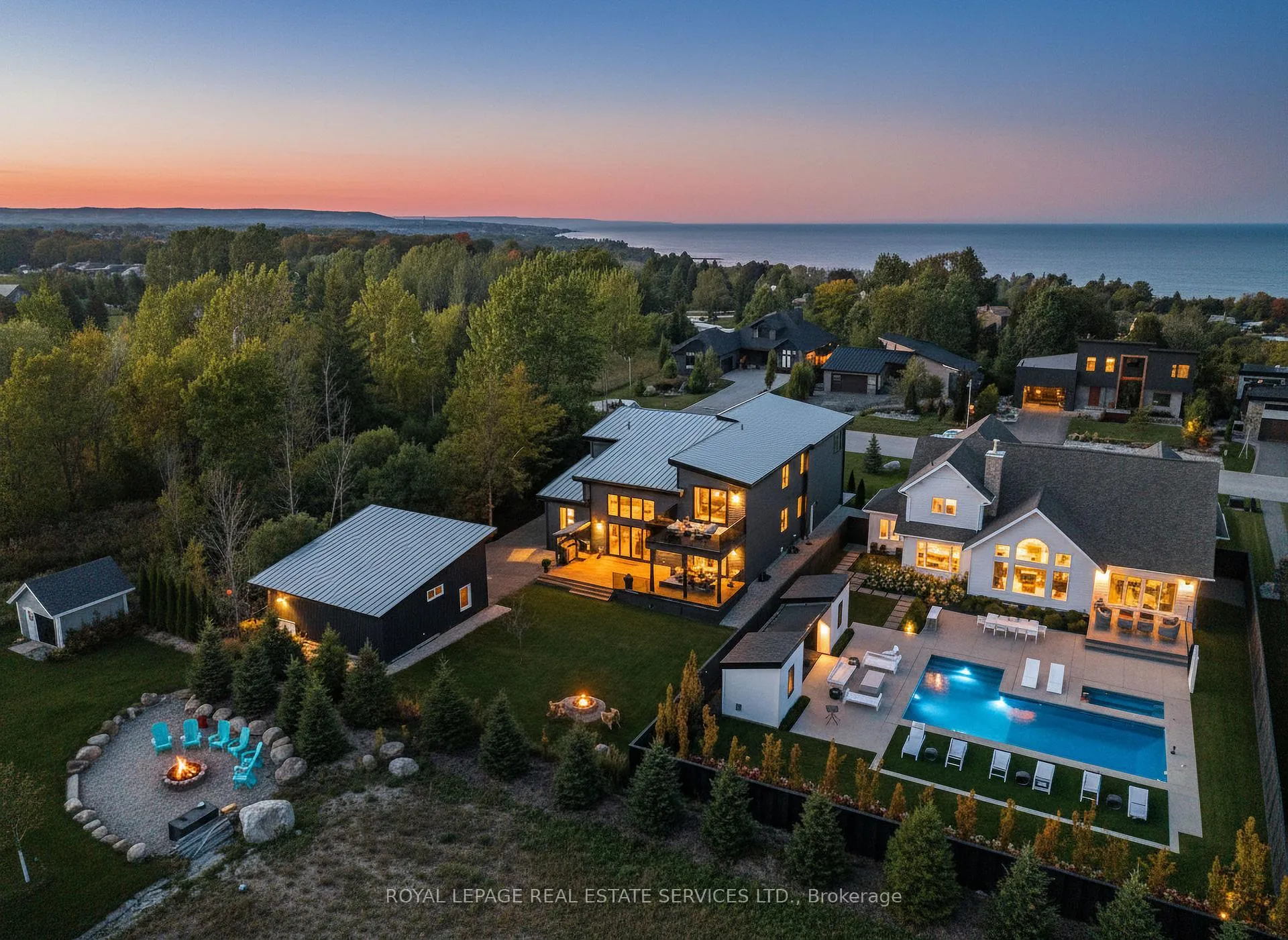Photo 47 of 118 Barton Boulevard, Blue Mountains — HOMEH