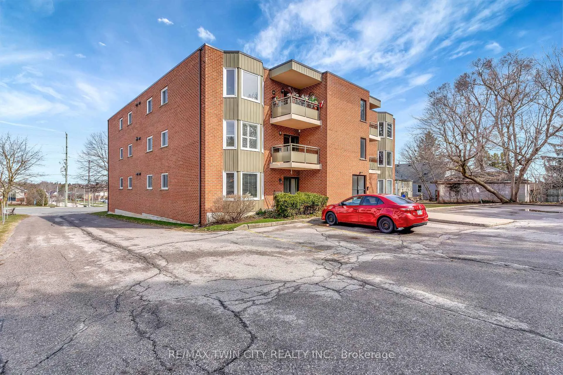 Photo 34 of Unit 203, 401 Erb Street, Waterloo — HOMEH