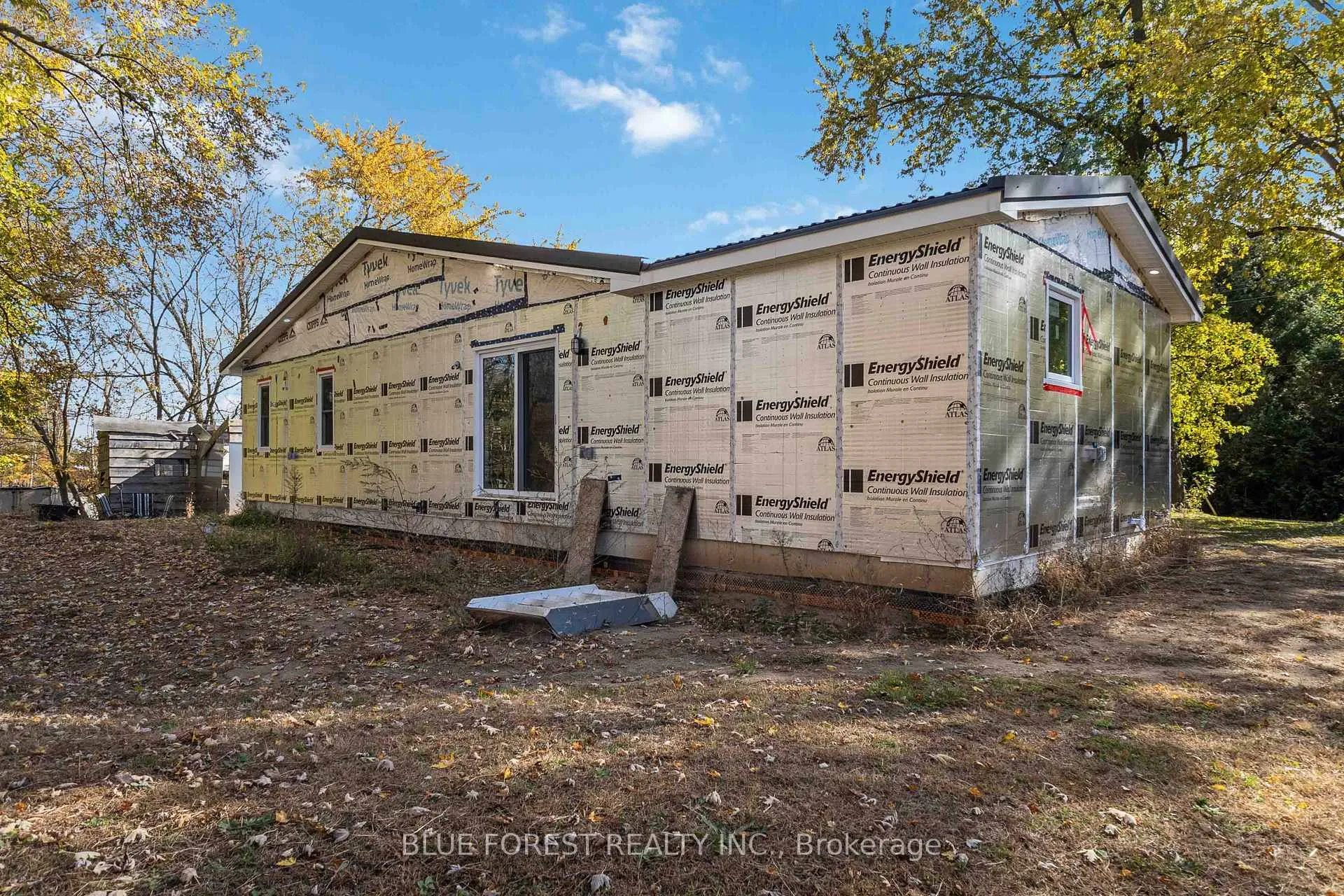 Photo 4 of 22378 Allen Road, Strathroy-Caradoc, Rural Strathroy-Caradoc — HOMEH