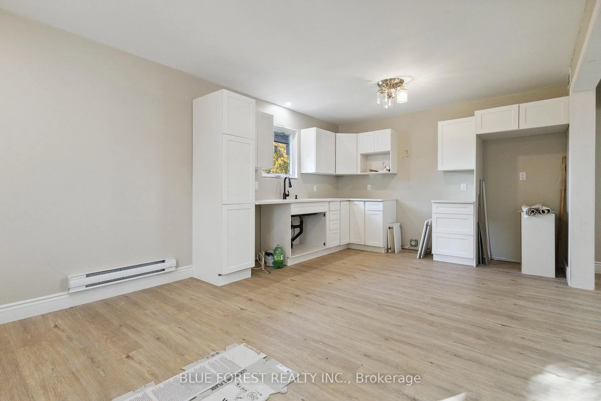 Photo 10 of 22378 Allen Road, Strathroy-Caradoc, Rural Strathroy-Caradoc — HOMEH
