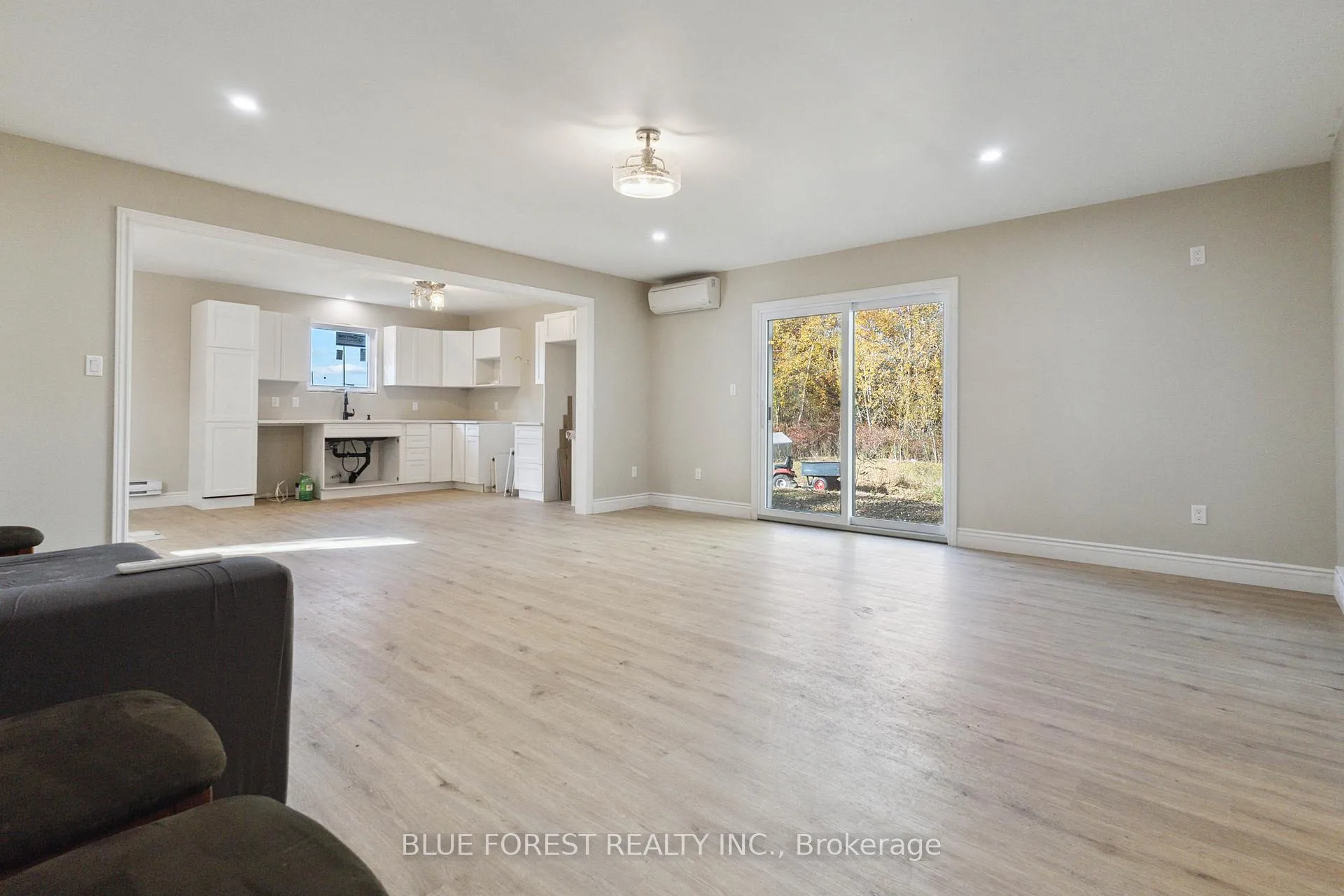 Photo 15 of 22378 Allen Road, Strathroy-Caradoc, Rural Strathroy-Caradoc — HOMEH