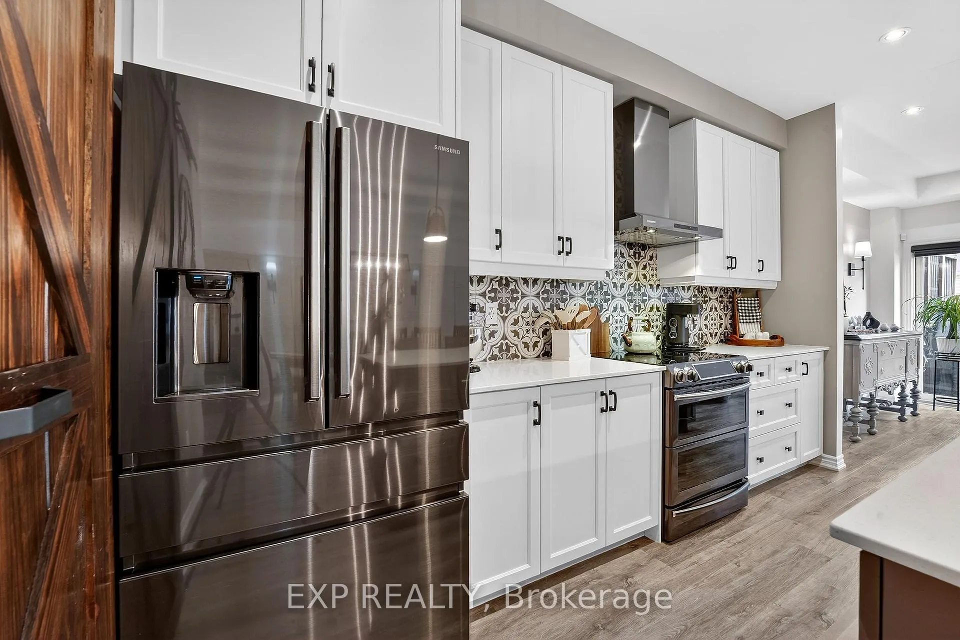 Photo 7 of 4037 Crown Street, Lincoln, Beamsville — HOMEH