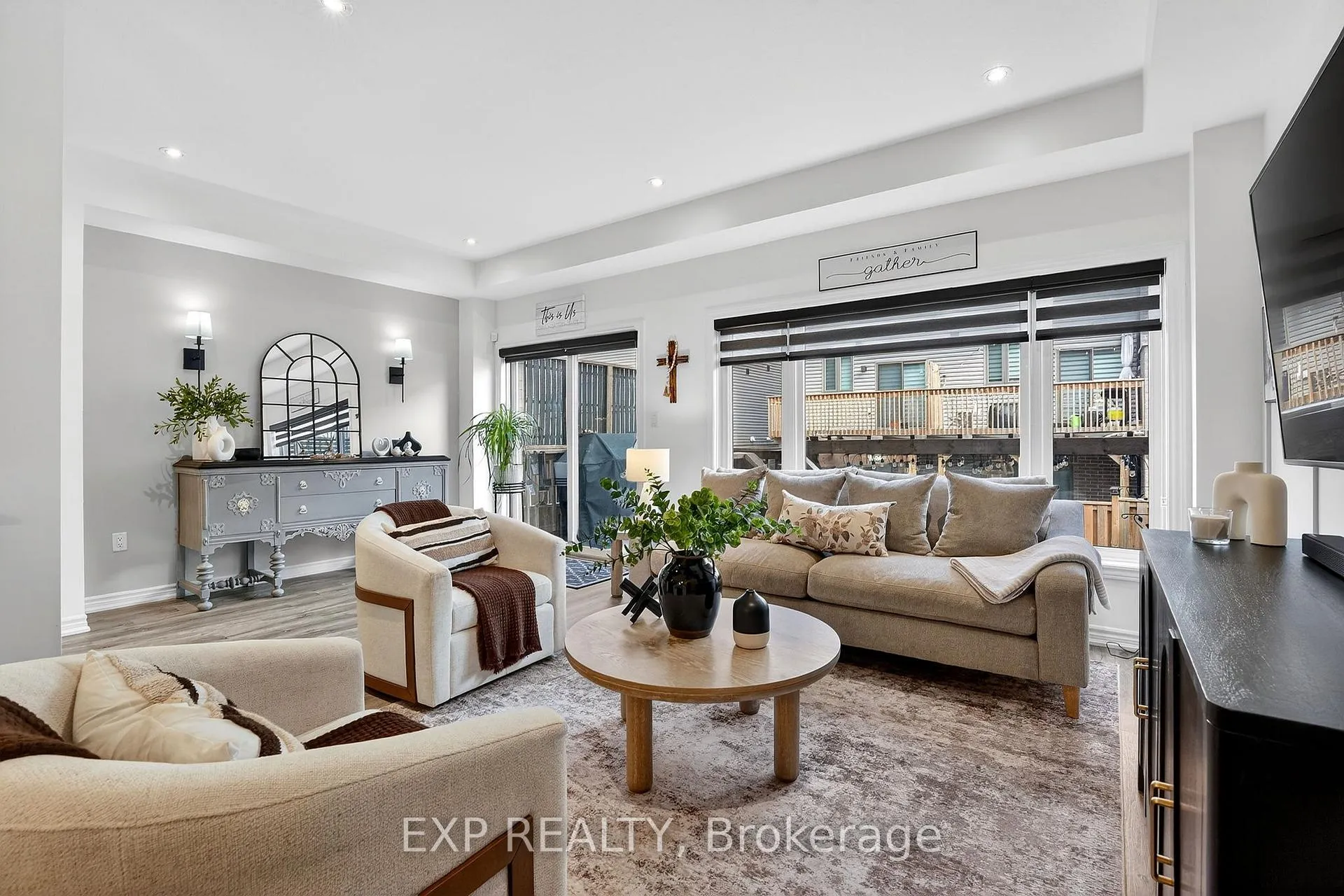Photo 10 of 4037 Crown Street, Lincoln, Beamsville — HOMEH