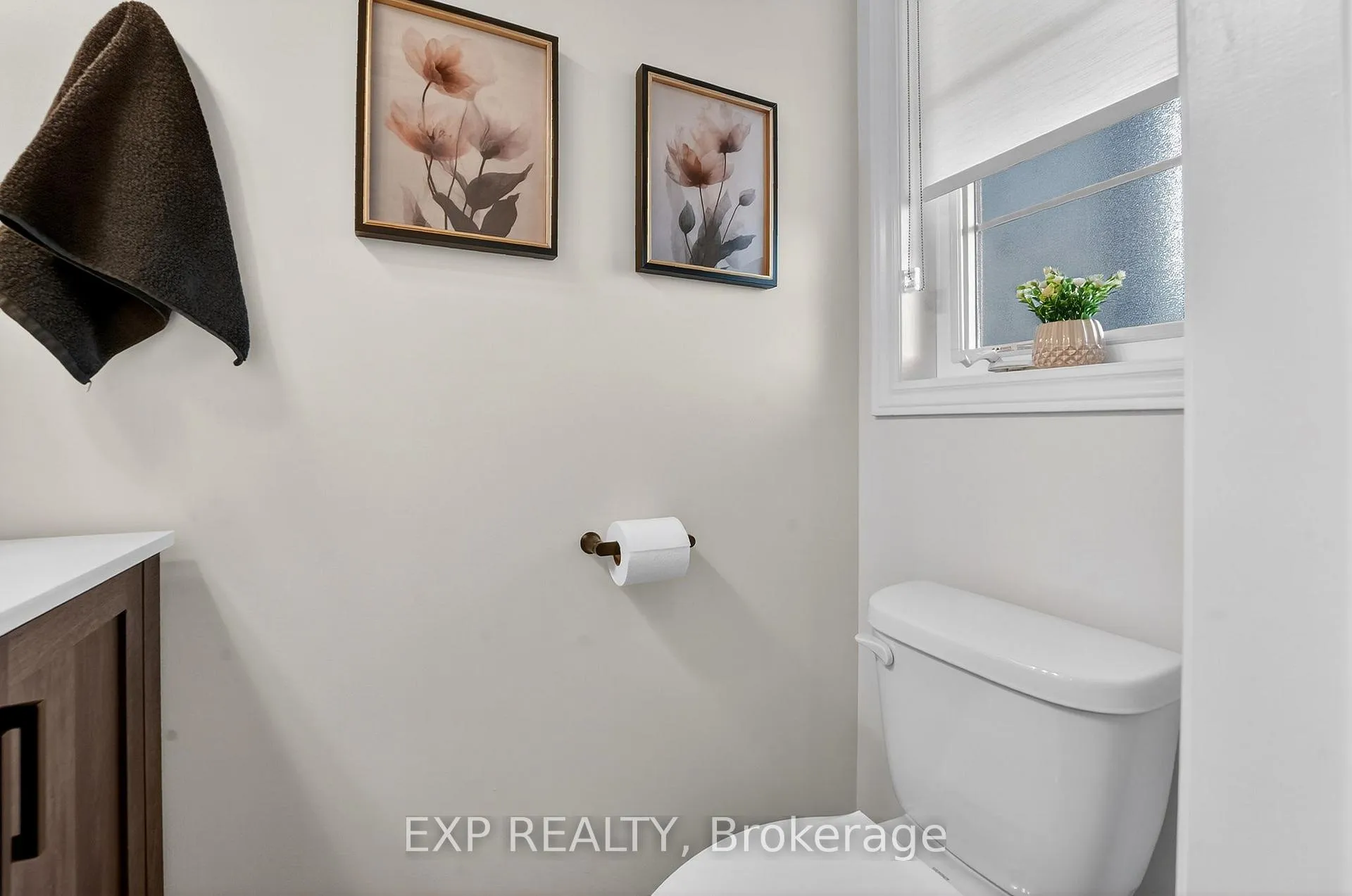 Photo 16 of 4037 Crown Street, Lincoln, Beamsville — HOMEH