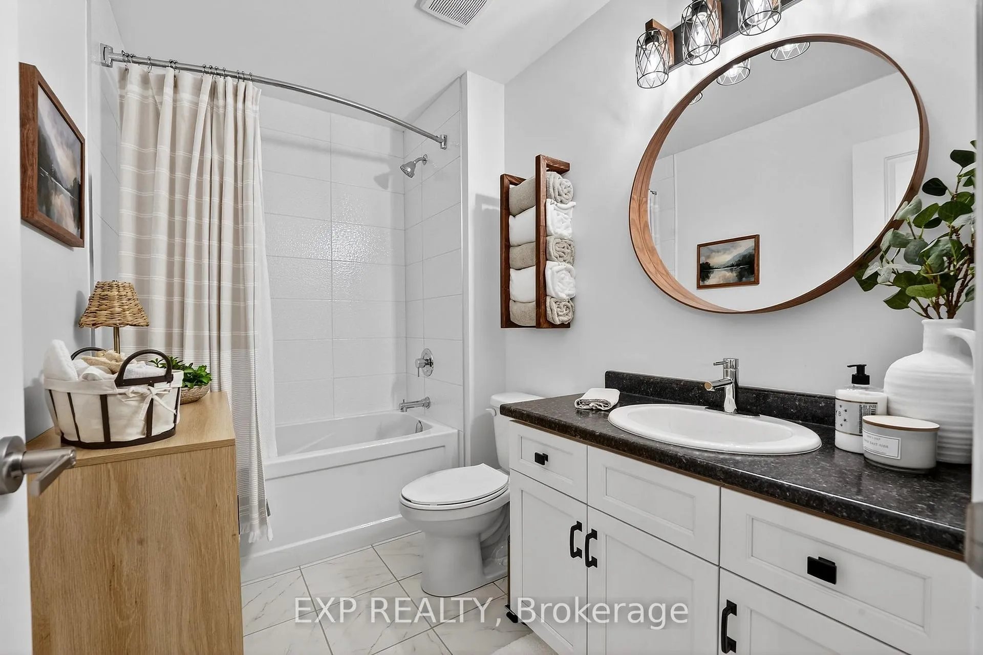 Photo 26 of 4037 Crown Street, Lincoln, Beamsville — HOMEH