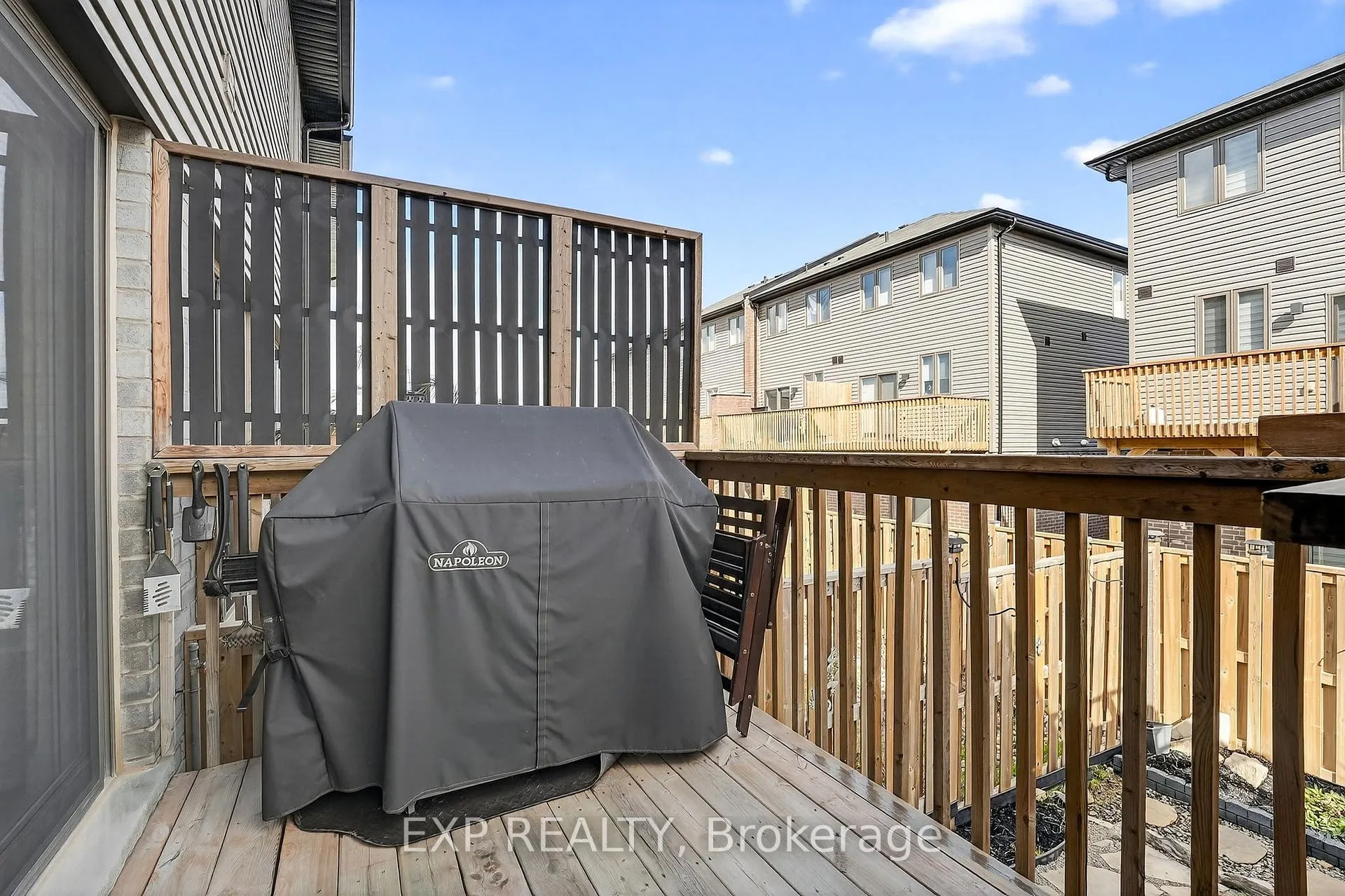 Photo 34 of 4037 Crown Street, Lincoln, Beamsville — HOMEH