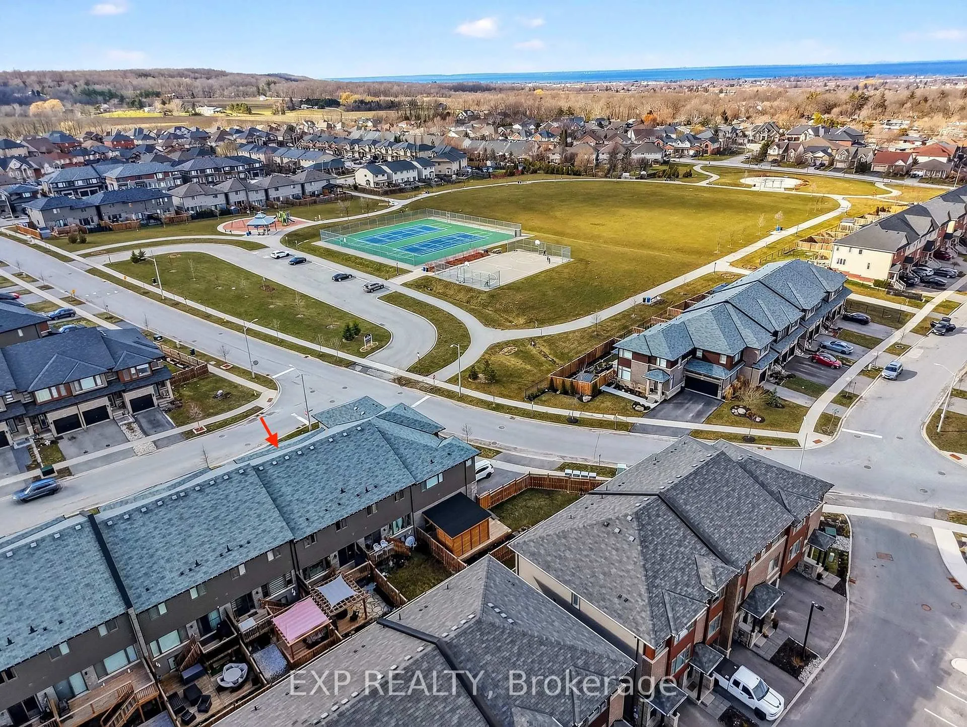 Photo 40 of 4037 Crown Street, Lincoln, Beamsville — HOMEH