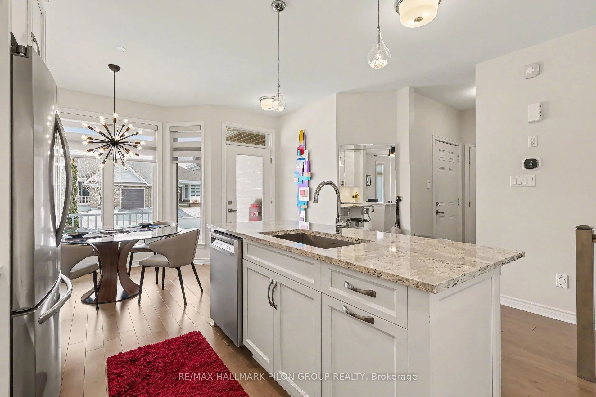 Photo 6 of 811 Tewin Circle, Ottawa, Camelot — HOMEH