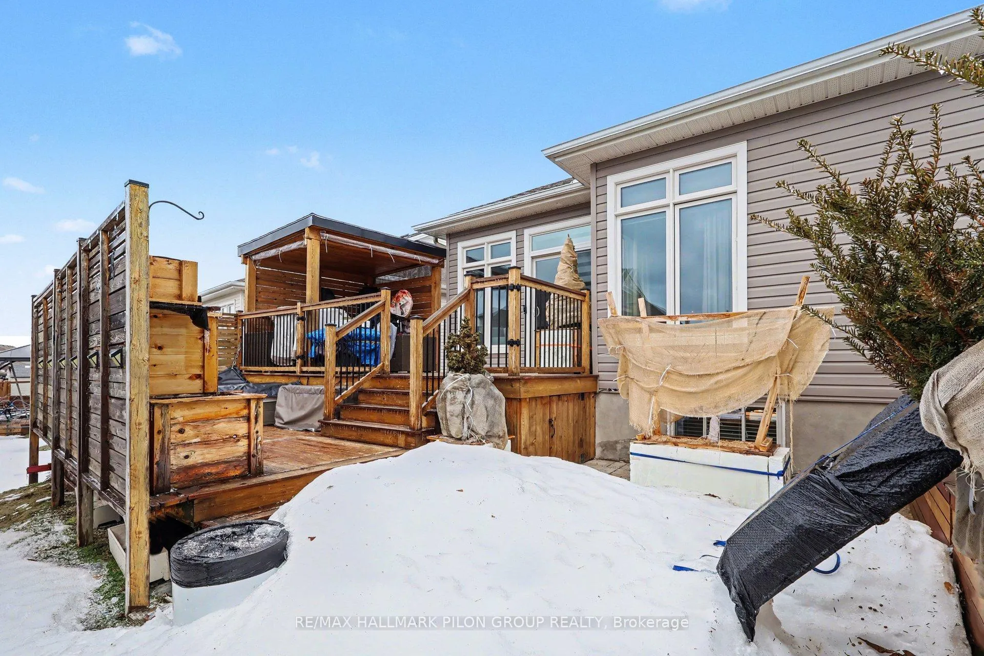Photo 22 of 811 Tewin Circle, Ottawa, Camelot — HOMEH