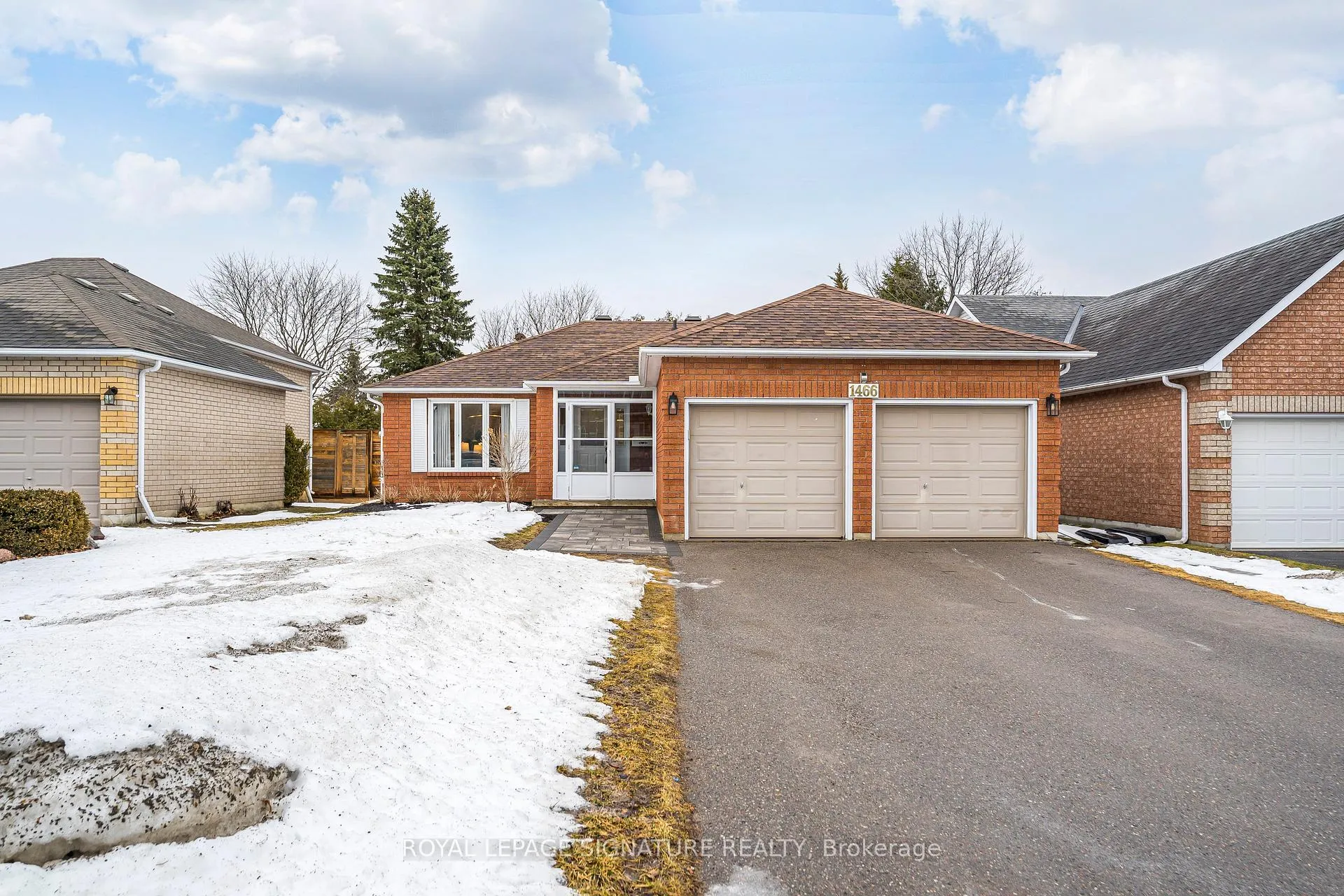 Photo 2 of 1466 Glenforest Crescent, Peterborough, Monaghan Ward 2 — HOMEH