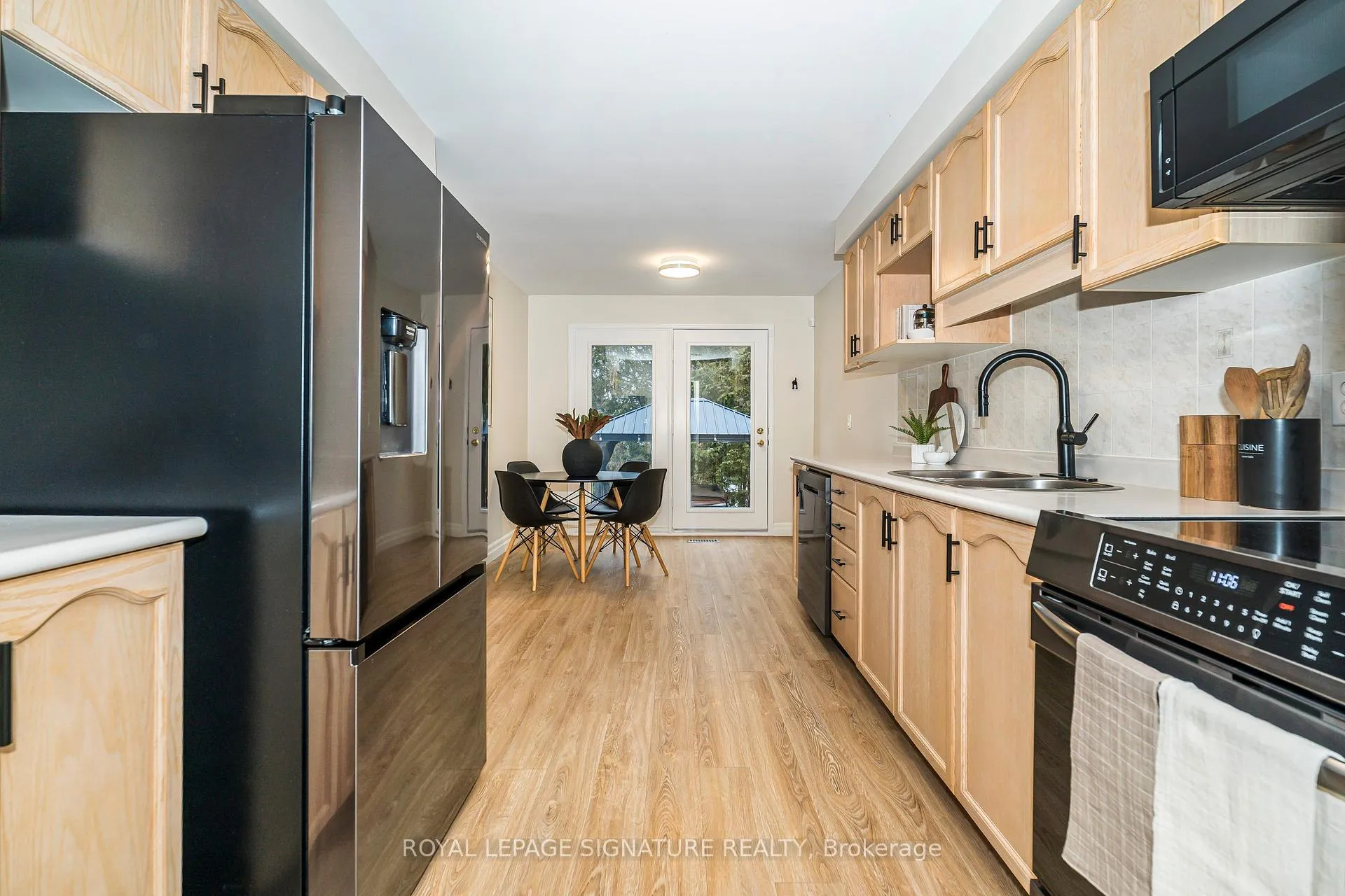 Photo 18 of 1466 Glenforest Crescent, Peterborough, Monaghan Ward 2 — HOMEH