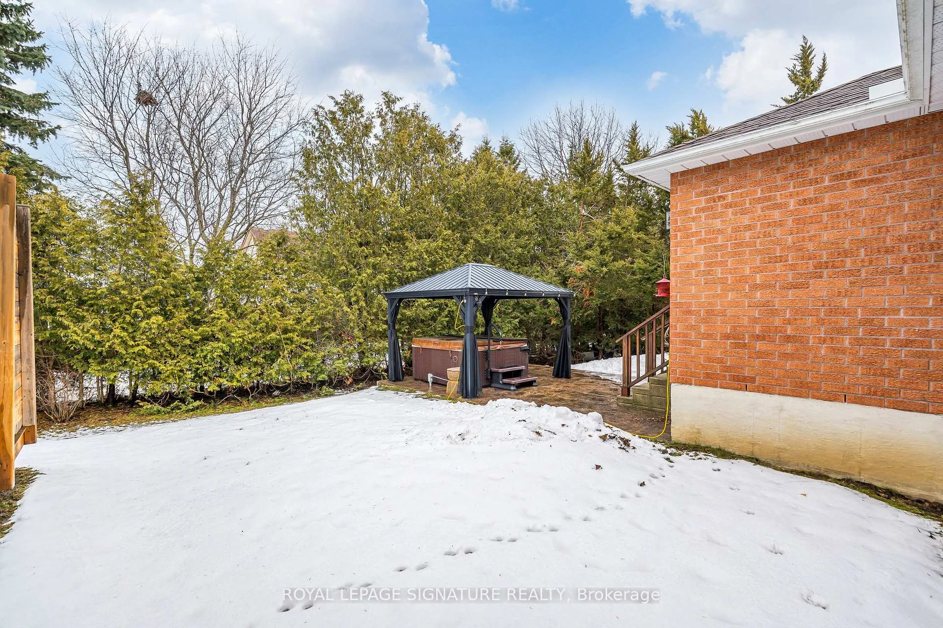 Photo 38 of 1466 Glenforest Crescent, Peterborough, Monaghan Ward 2 — HOMEH