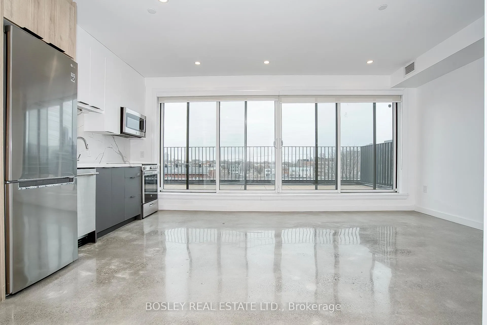 Photo 14 of Unit 52, 41 River Street, Toronto, Regent Park — HOMEH