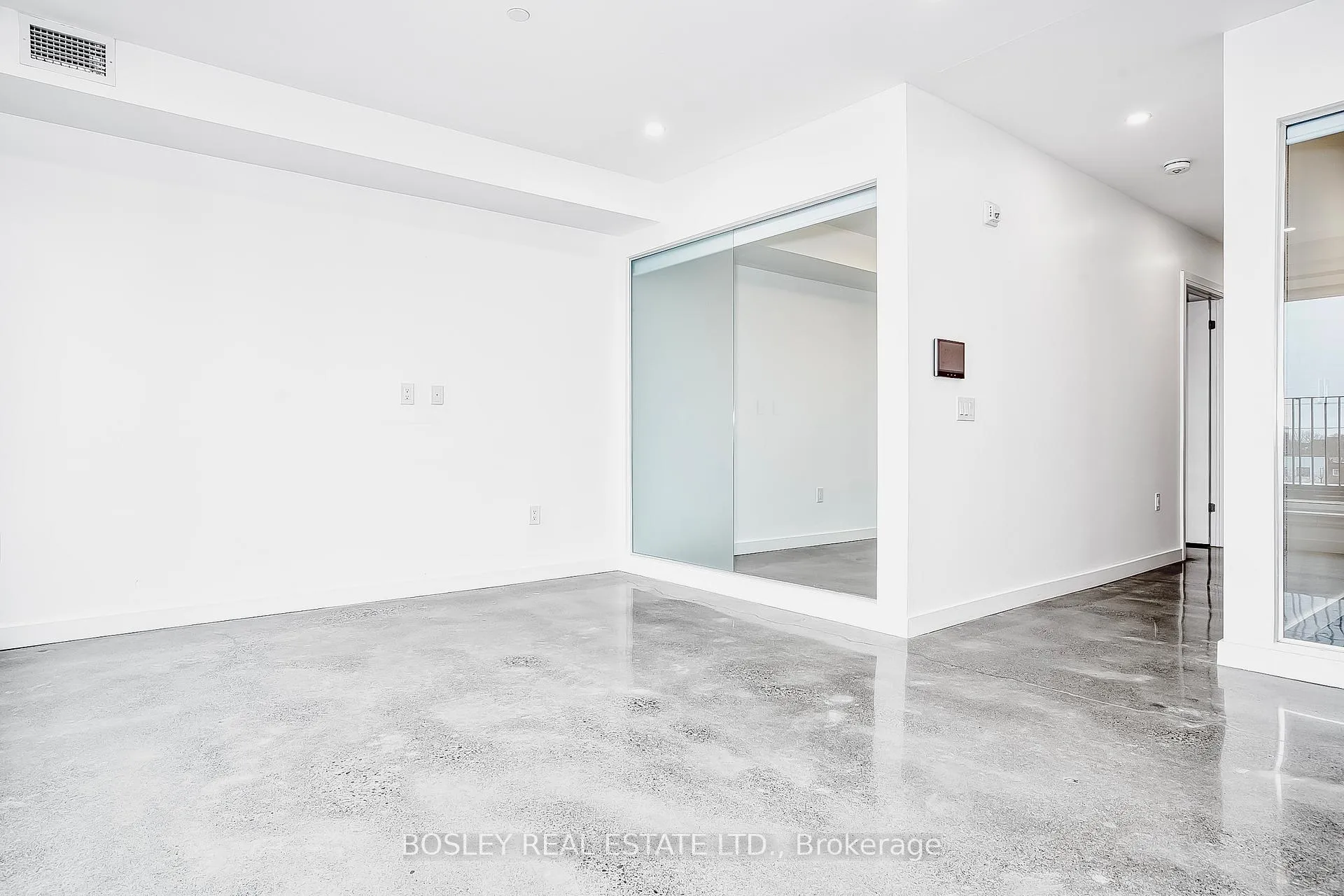Photo 17 of Unit 52, 41 River Street, Toronto, Regent Park — HOMEH