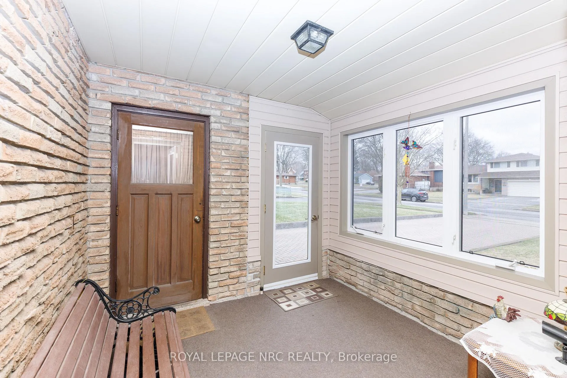 Photo 4 of 6852 Corwin Crescent, Niagara Falls, Dorchester — HOMEH