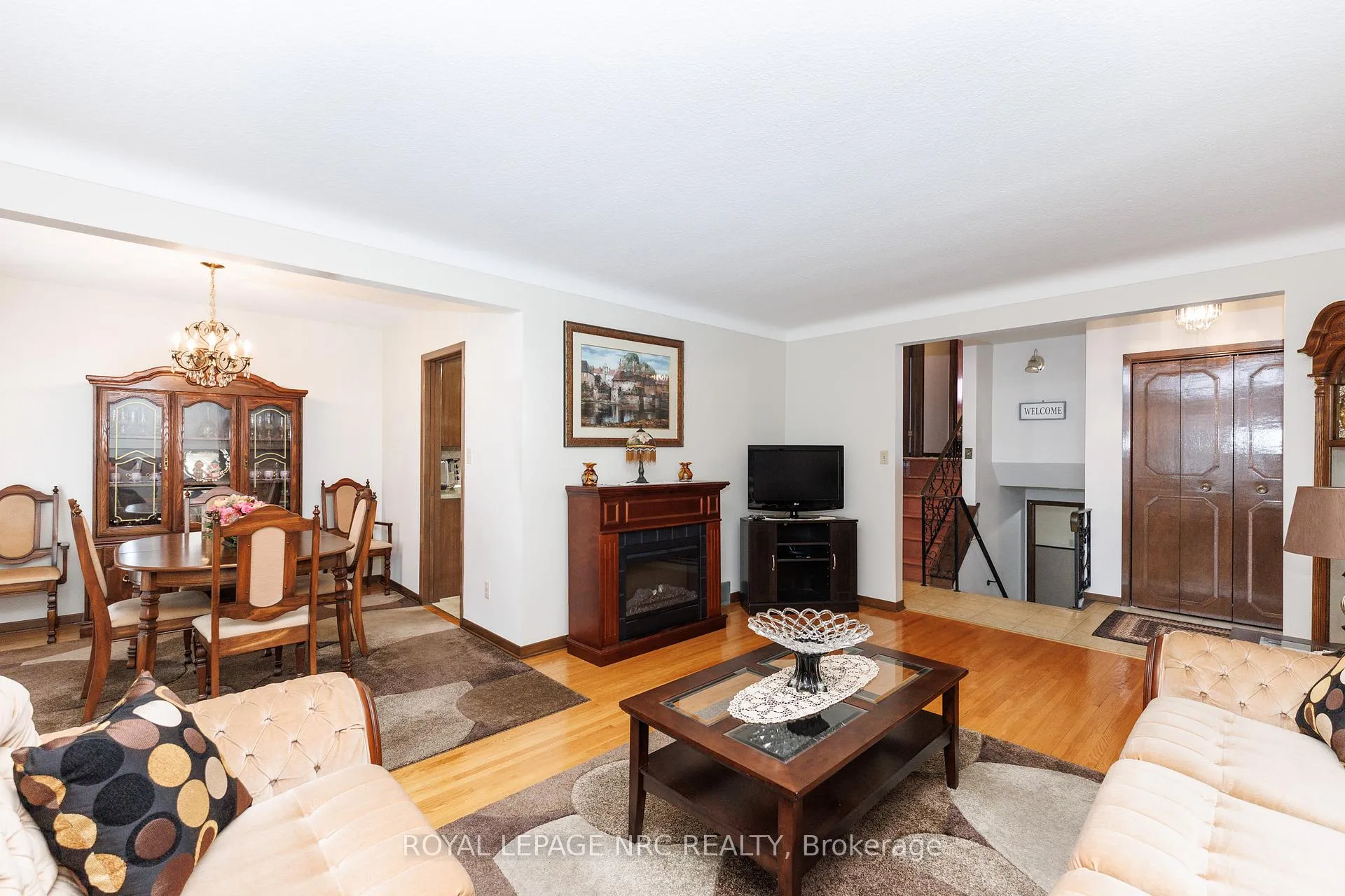 Photo 10 of 6852 Corwin Crescent, Niagara Falls, Dorchester — HOMEH