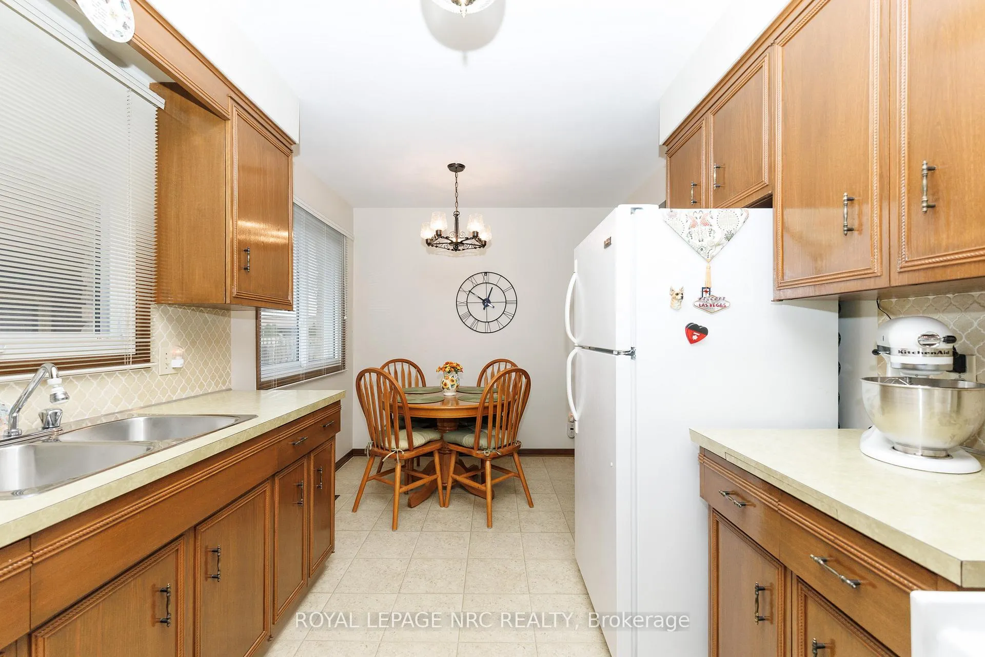 Photo 13 of 6852 Corwin Crescent, Niagara Falls, Dorchester — HOMEH