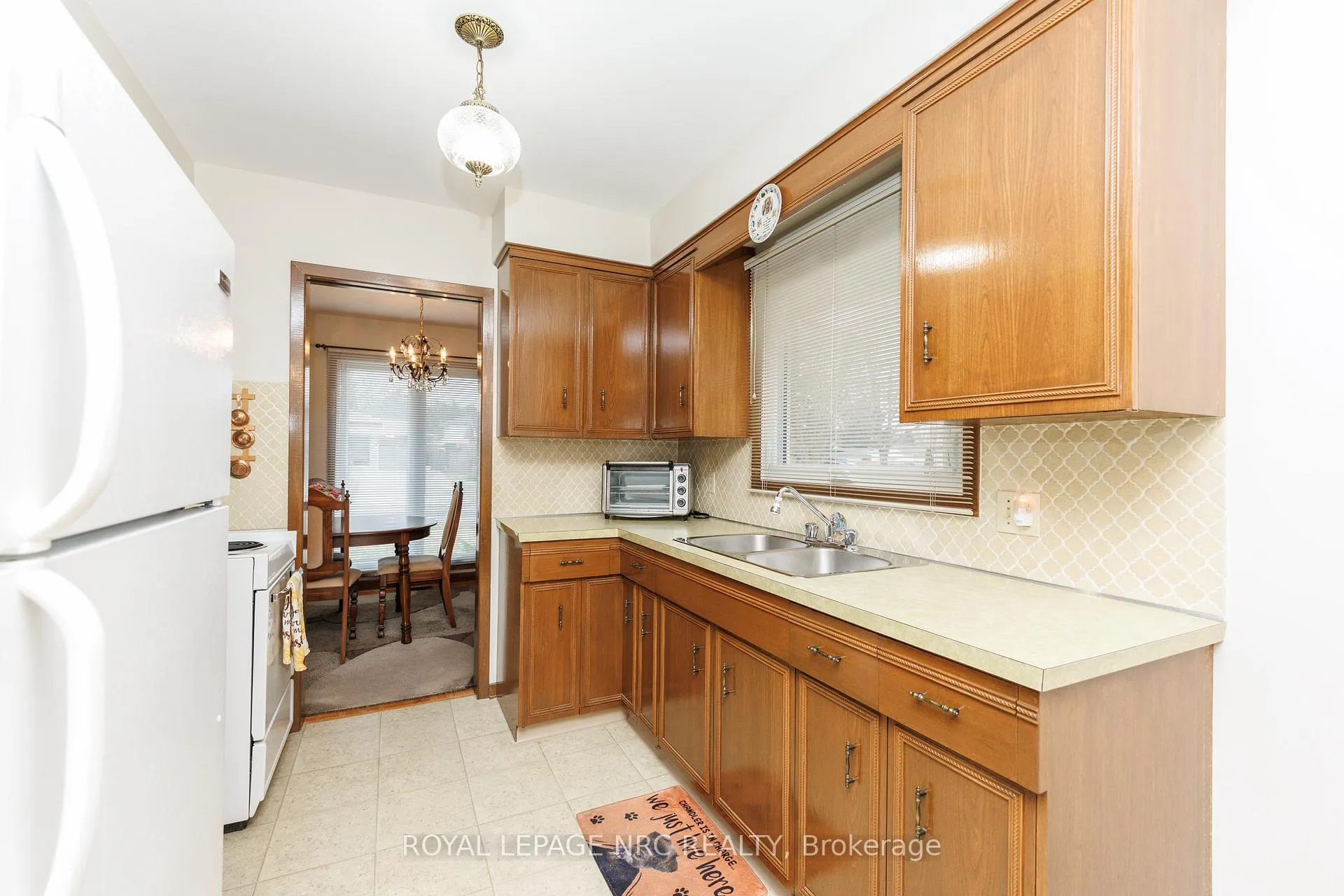 Photo 15 of 6852 Corwin Crescent, Niagara Falls, Dorchester — HOMEH