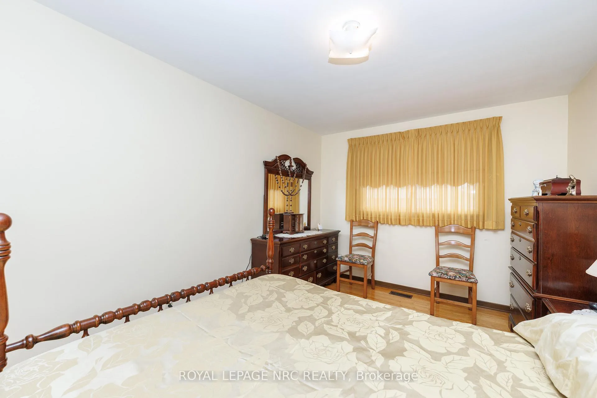 Photo 24 of 6852 Corwin Crescent, Niagara Falls, Dorchester — HOMEH