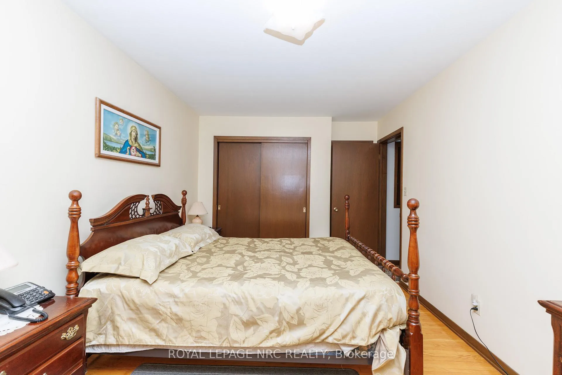 Photo 25 of 6852 Corwin Crescent, Niagara Falls, Dorchester — HOMEH