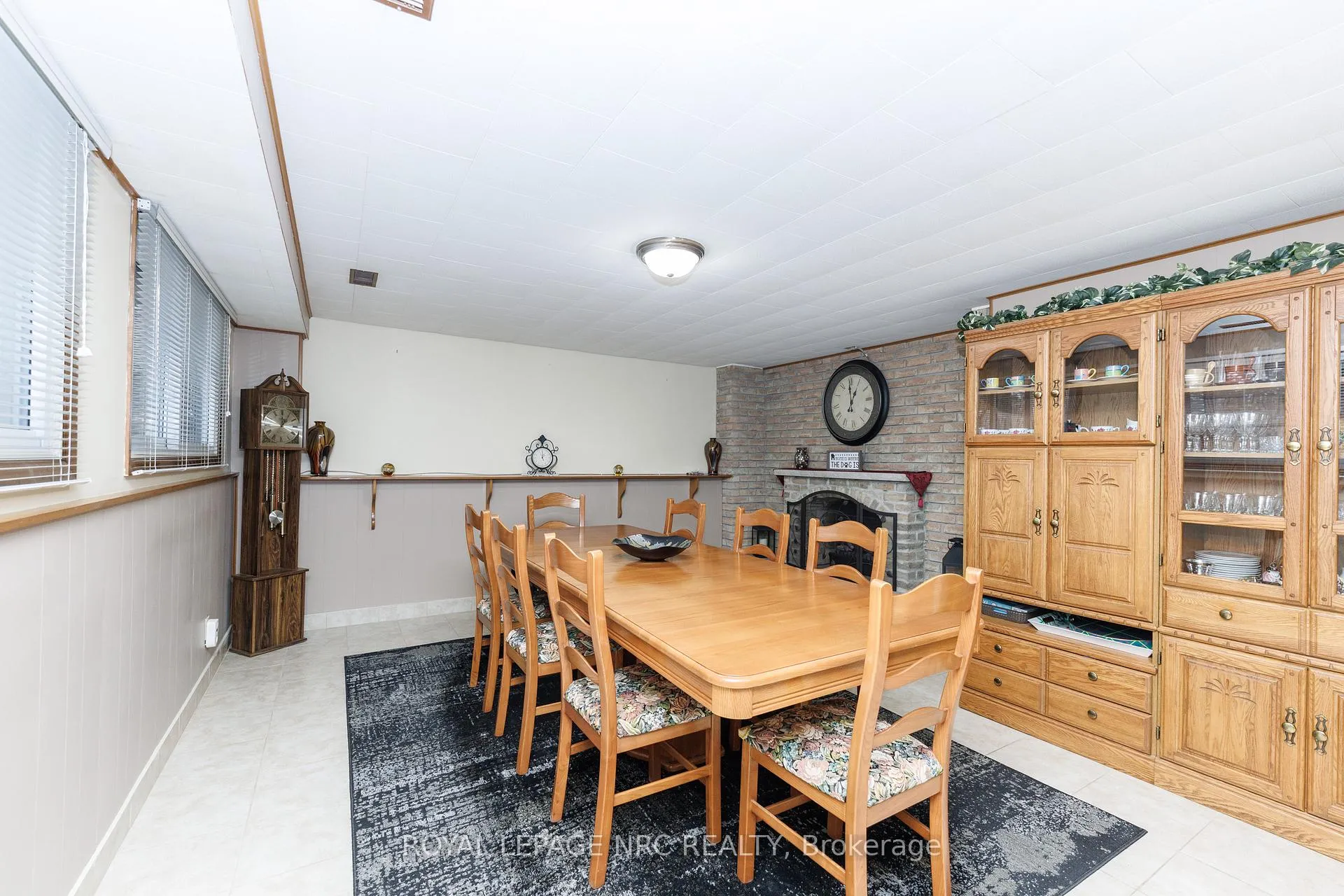 Photo 26 of 6852 Corwin Crescent, Niagara Falls, Dorchester — HOMEH