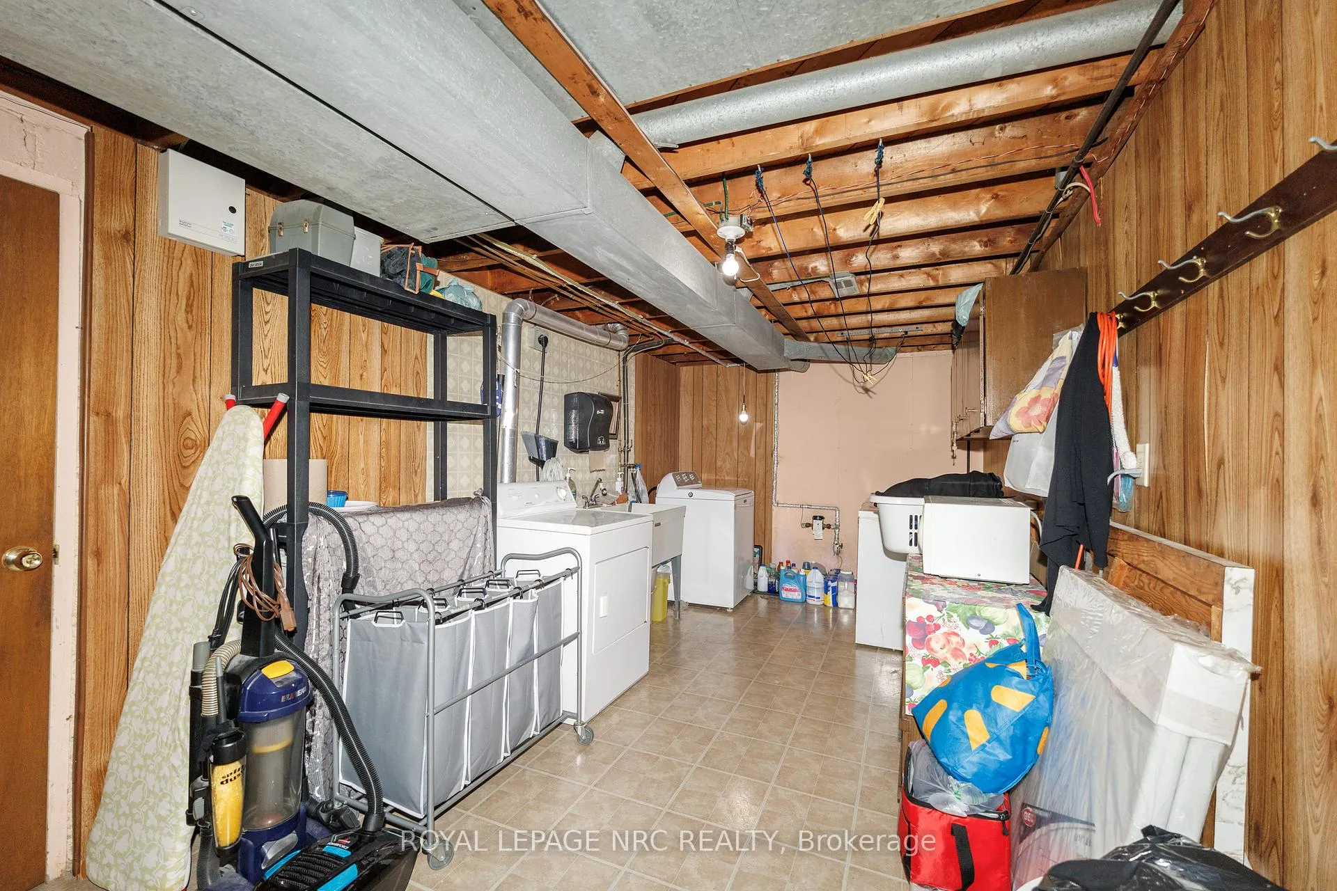 Photo 35 of 6852 Corwin Crescent, Niagara Falls, Dorchester — HOMEH