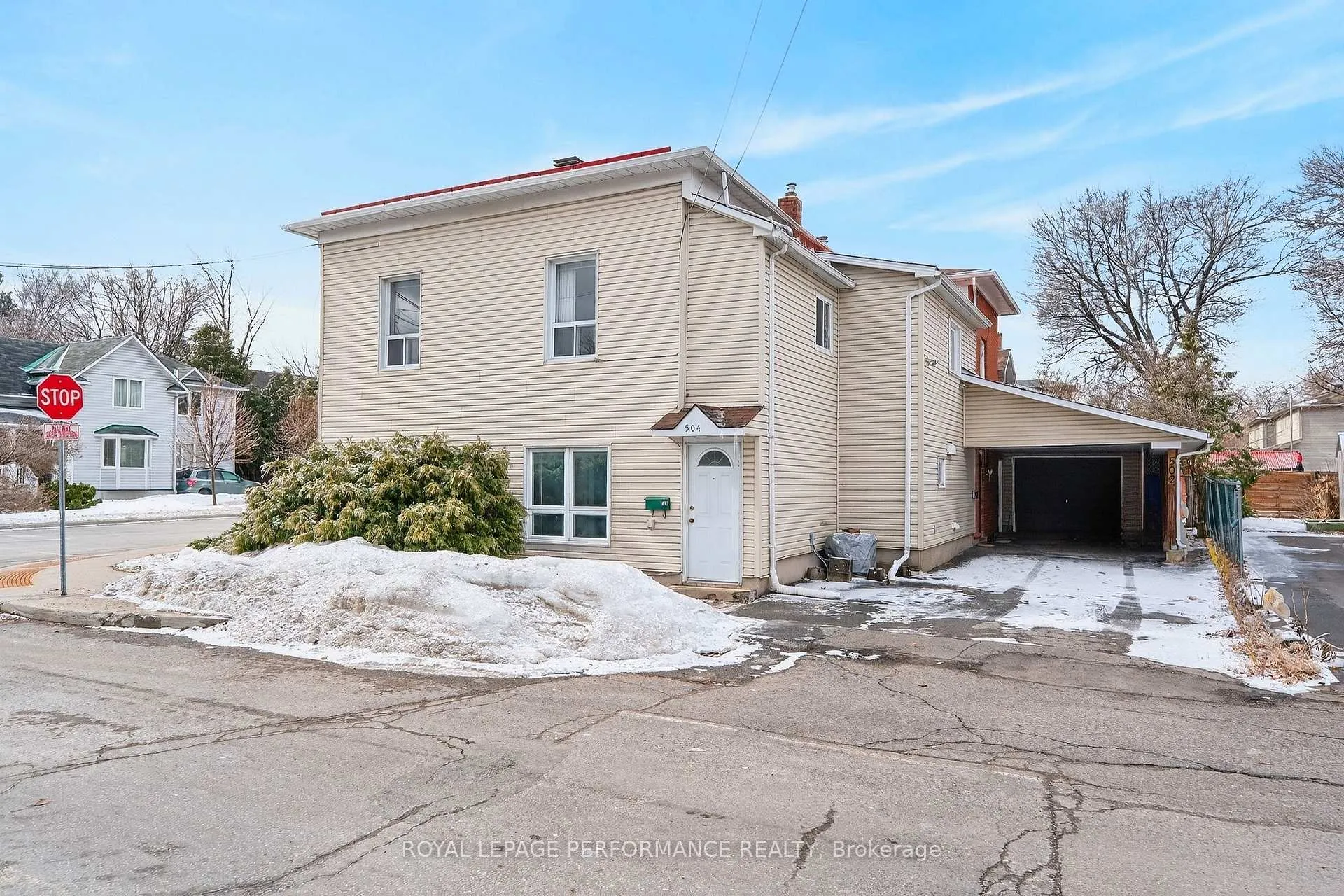 Front of 502-504 Hilson Avenue
