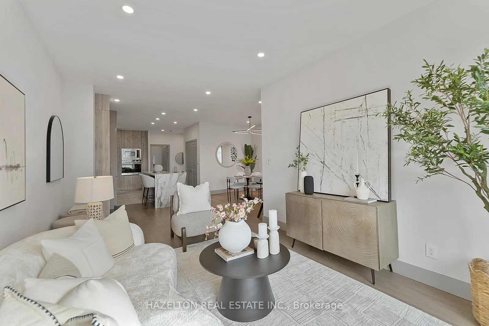 Photo 2 of Unit 1209, 102 Bloor Street W, Toronto, The Annex — HOMEH