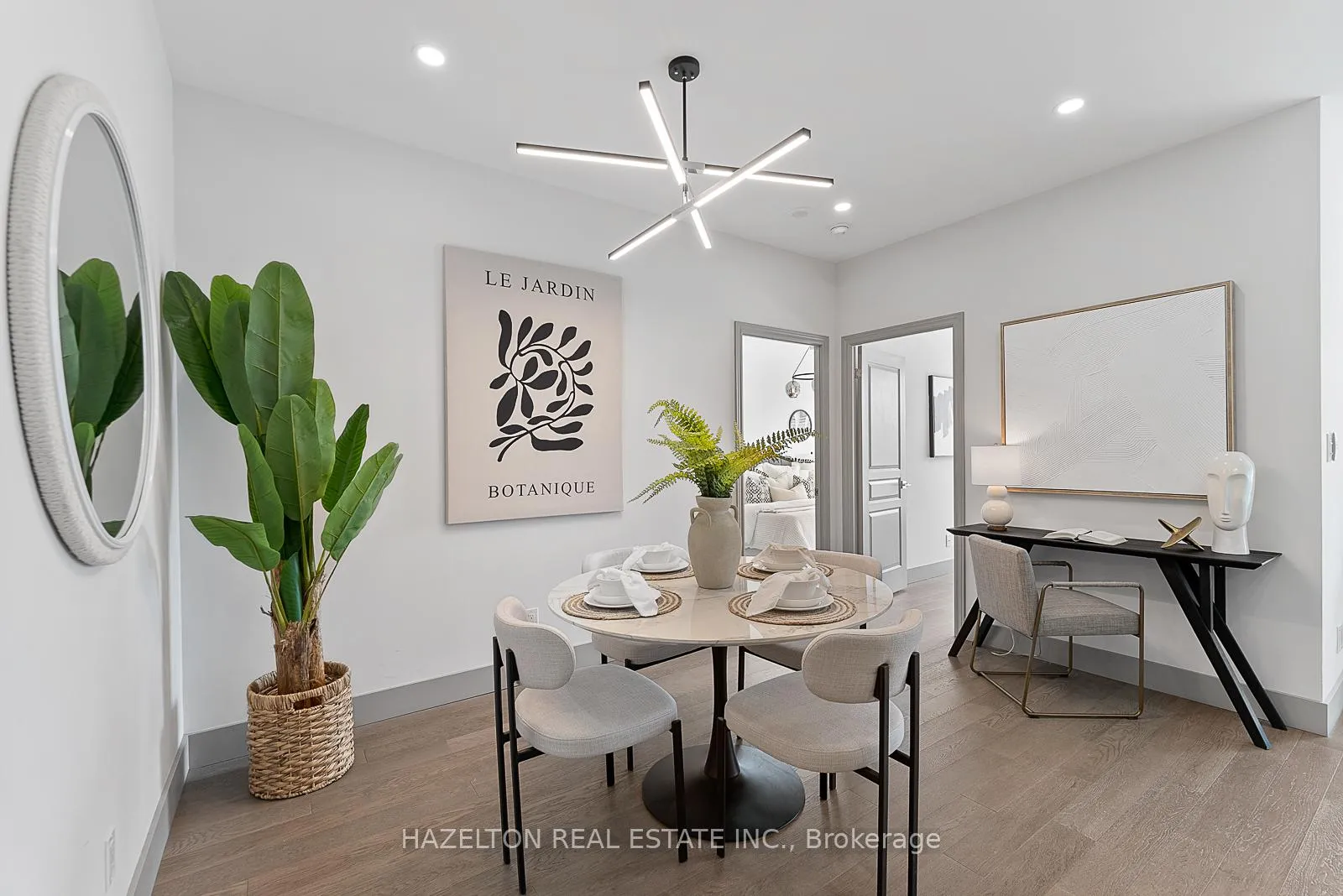 Photo 6 of Unit 1209, 102 Bloor Street W, Toronto, The Annex — HOMEH