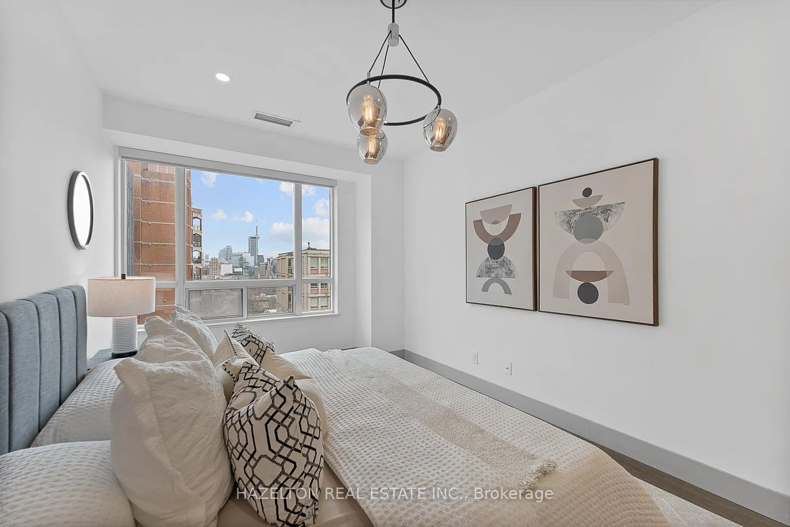 Photo 14 of Unit 1209, 102 Bloor Street W, Toronto, The Annex — HOMEH