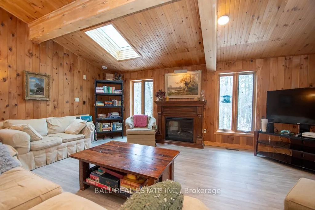 Photo 7 of 1084 Duck Pond Lane, Douro-Dummer — HOMEH