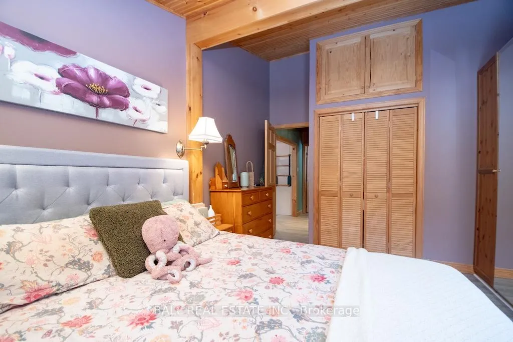 Photo 15 of 1084 Duck Pond Lane, Douro-Dummer — HOMEH