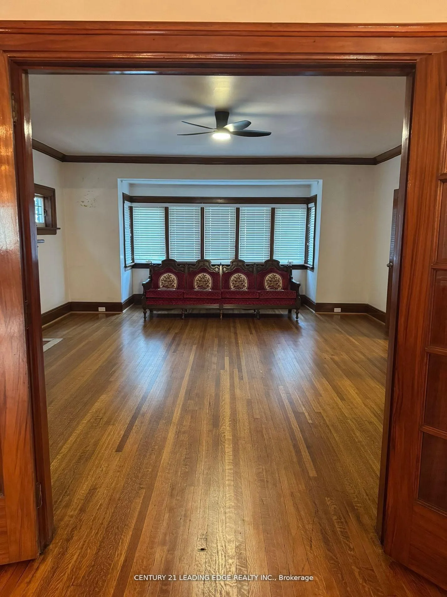 Photo 7 of 1274 Broadview Avenue, Toronto, Broadview North — HOMEH