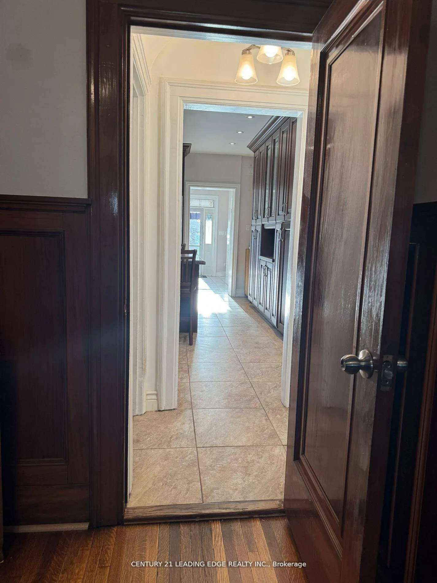 Photo 10 of 1274 Broadview Avenue, Toronto, Broadview North — HOMEH
