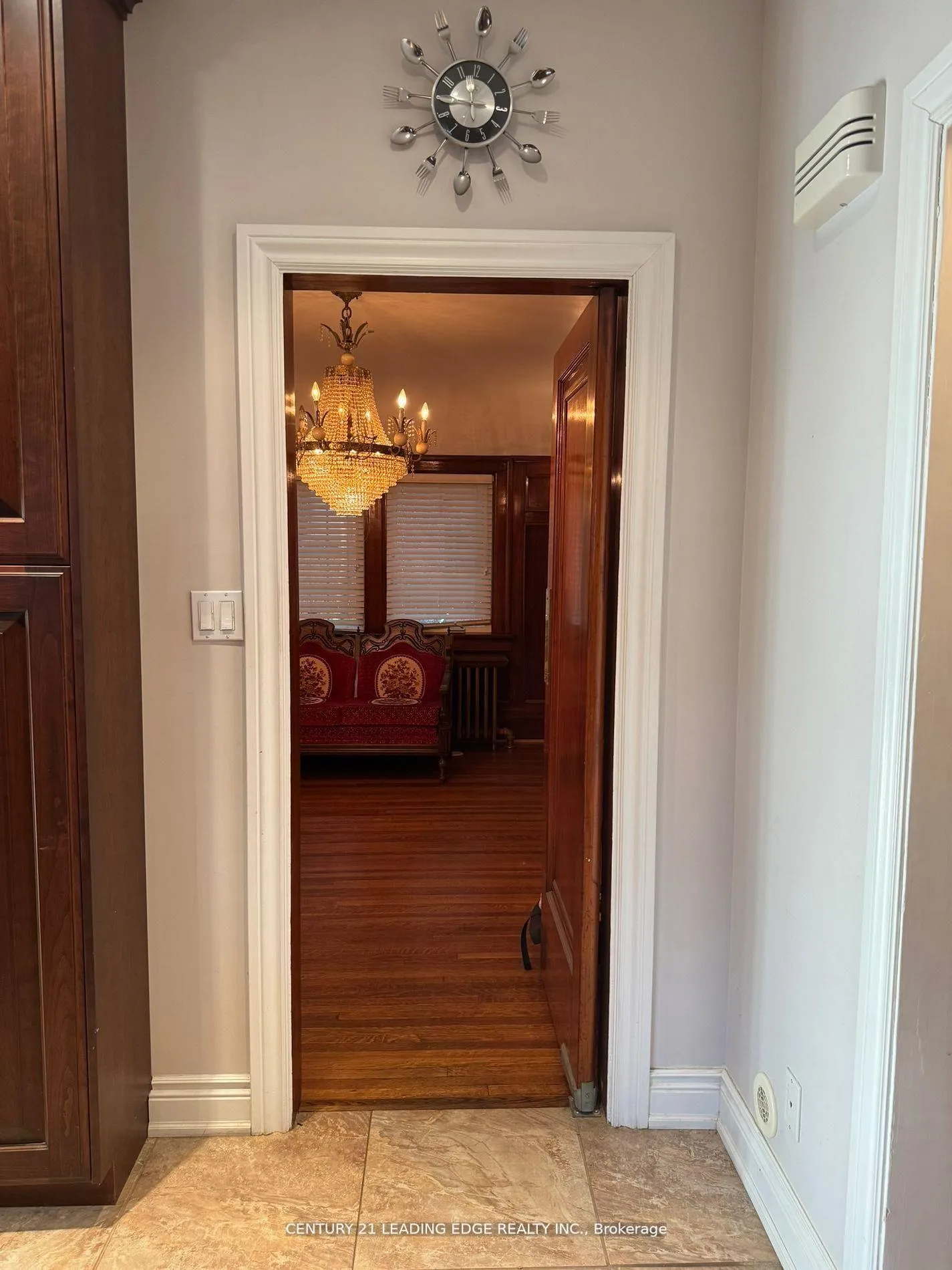 Photo 15 of 1274 Broadview Avenue, Toronto, Broadview North — HOMEH