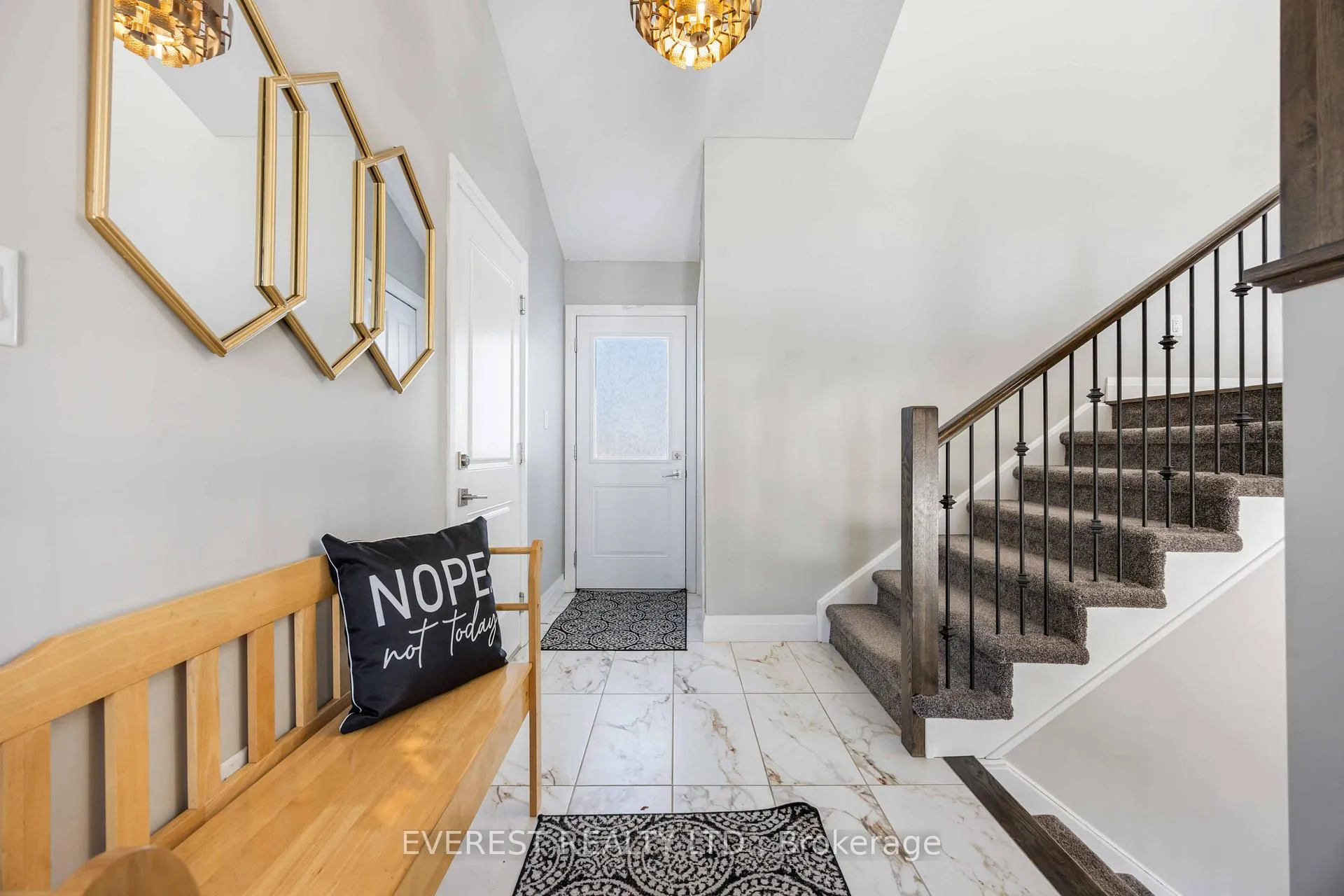 Photo 6 of 668 Winners Circle, St. Clair — HOMEH