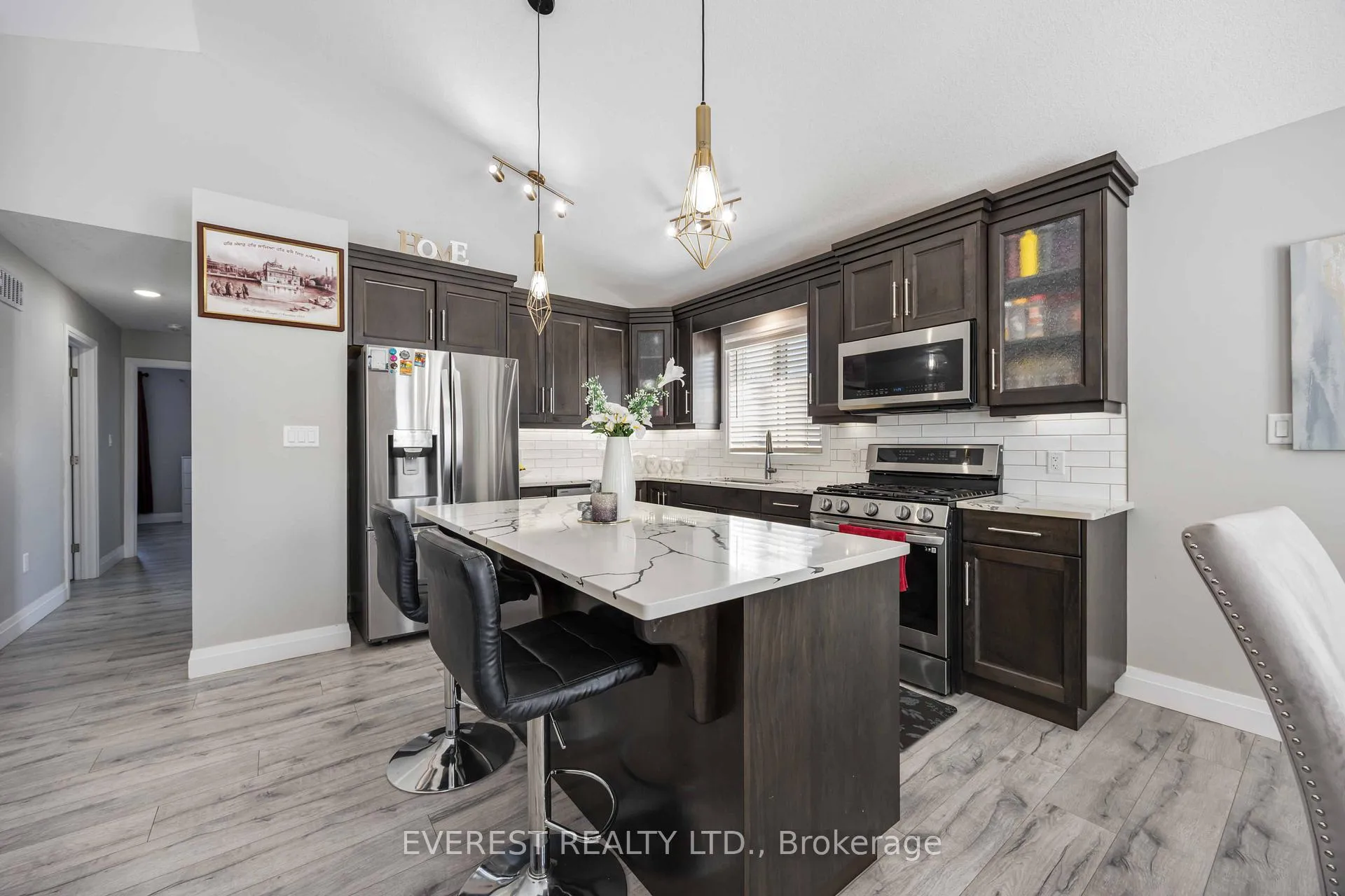 Photo 15 of 668 Winners Circle, St. Clair — HOMEH