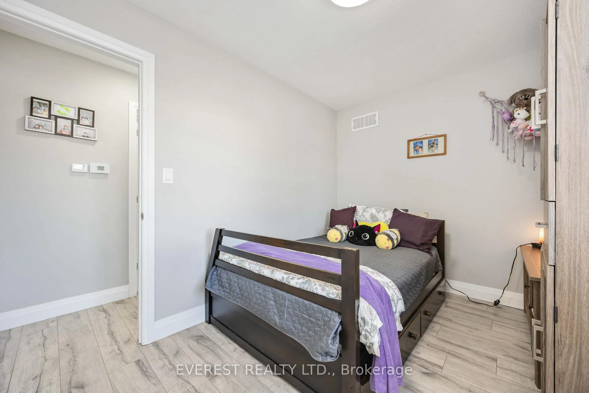 Photo 18 of 668 Winners Circle, St. Clair — HOMEH