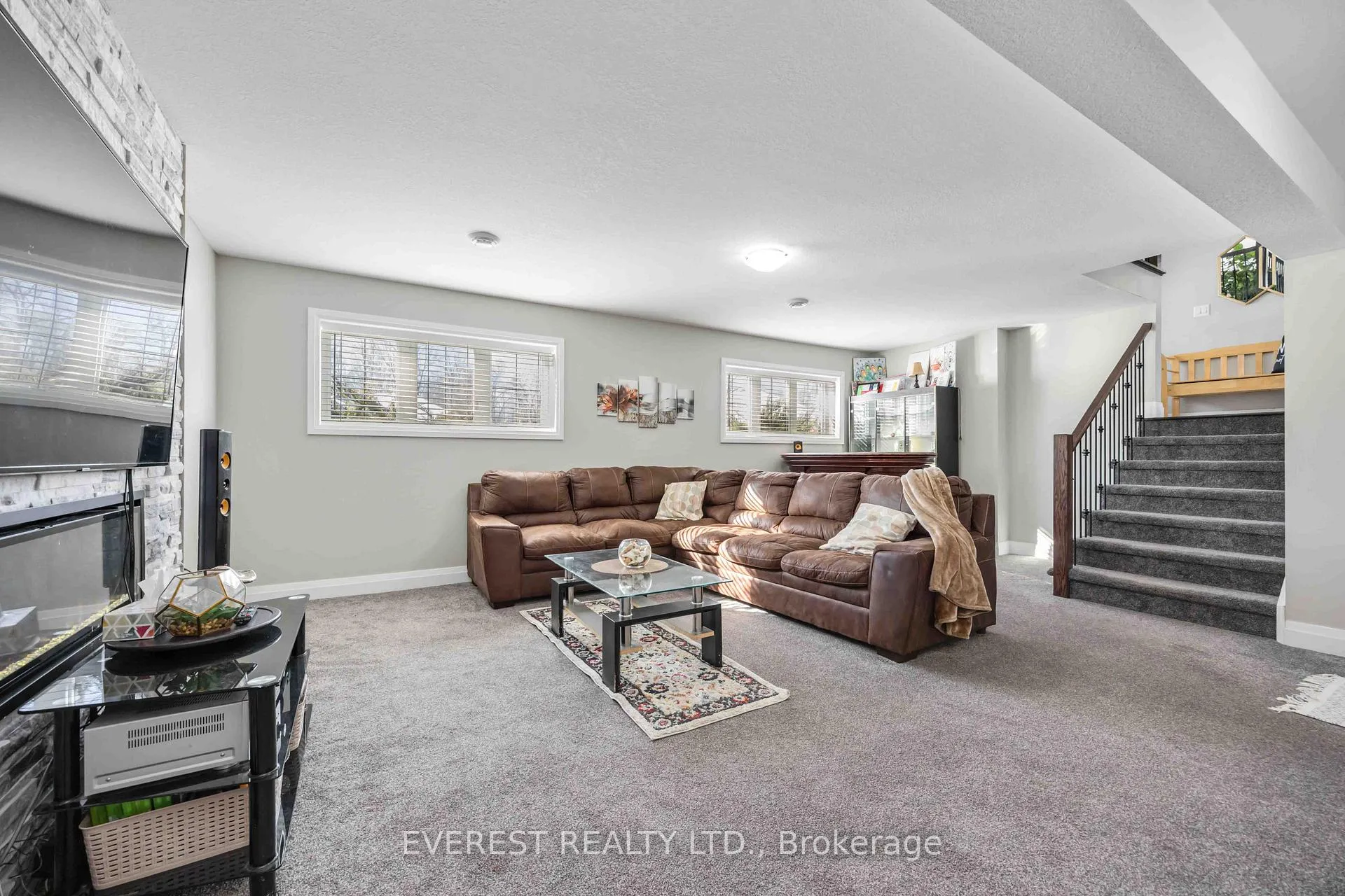 Photo 24 of 668 Winners Circle, St. Clair — HOMEH