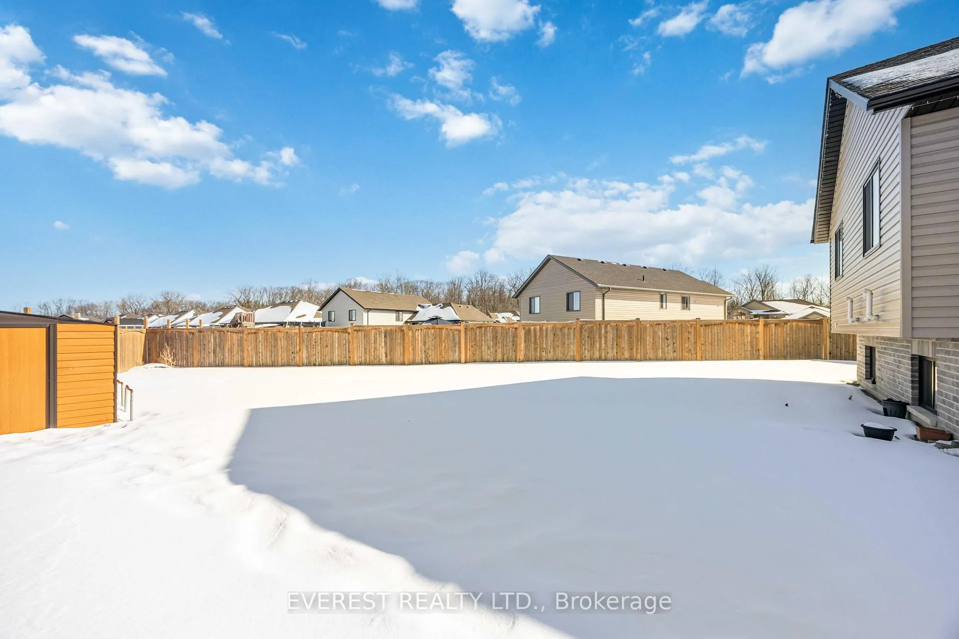Photo 35 of 668 Winners Circle, St. Clair — HOMEH